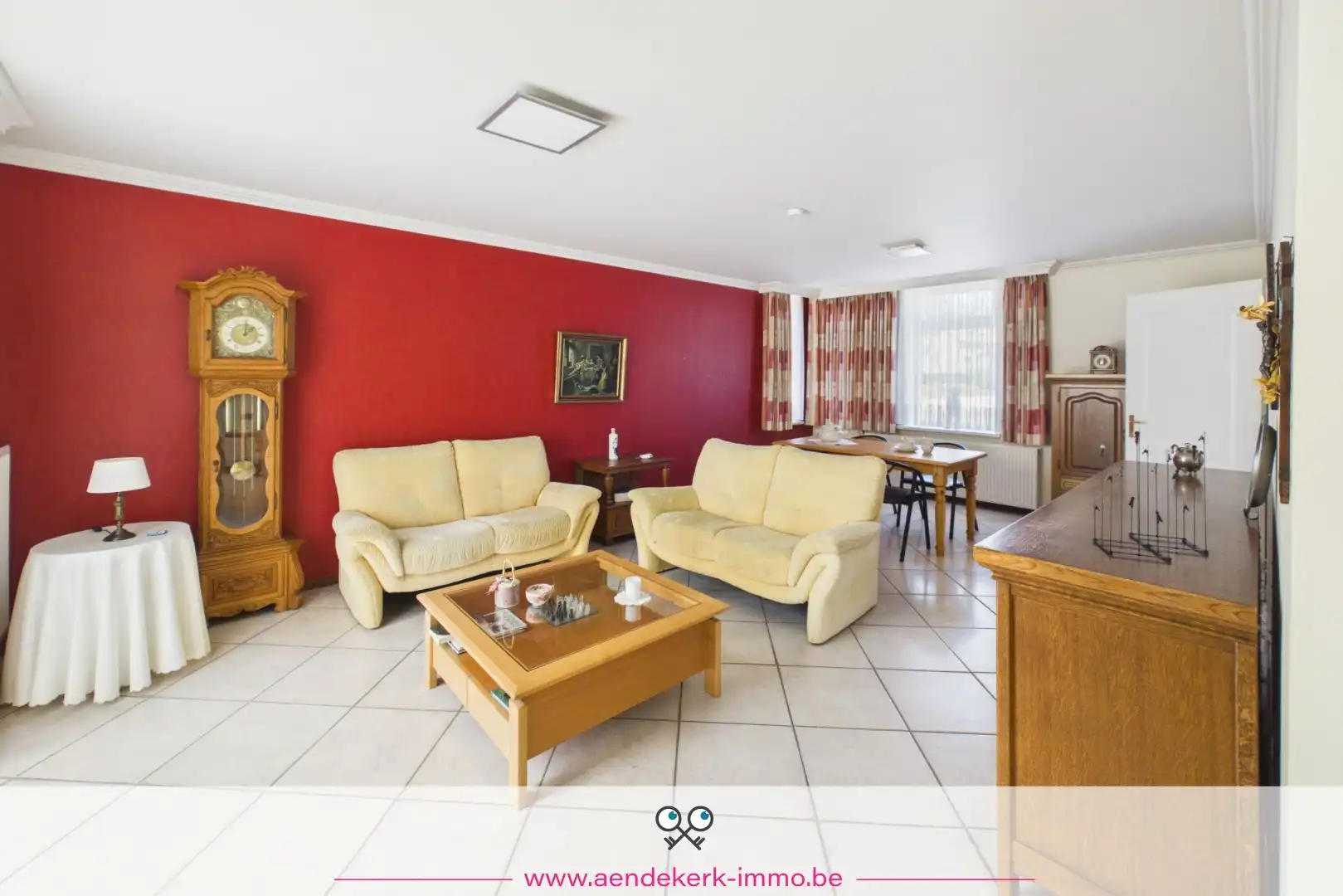 Charmante woning met vier slaapkamers foto 6