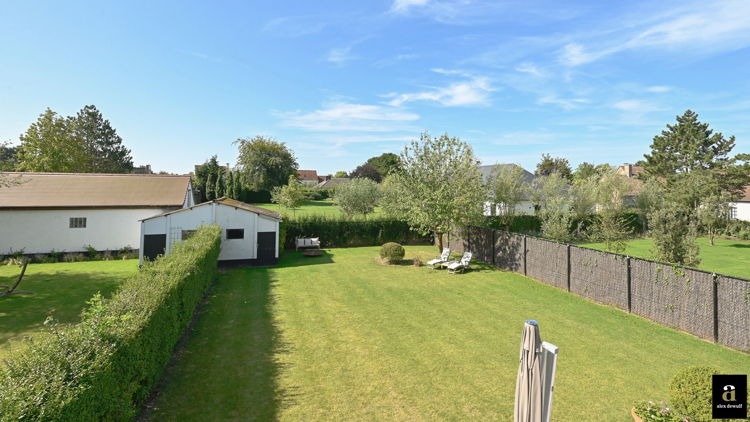 Gerenoveerde koppelvilla met open zicht op de Polders.       foto 28