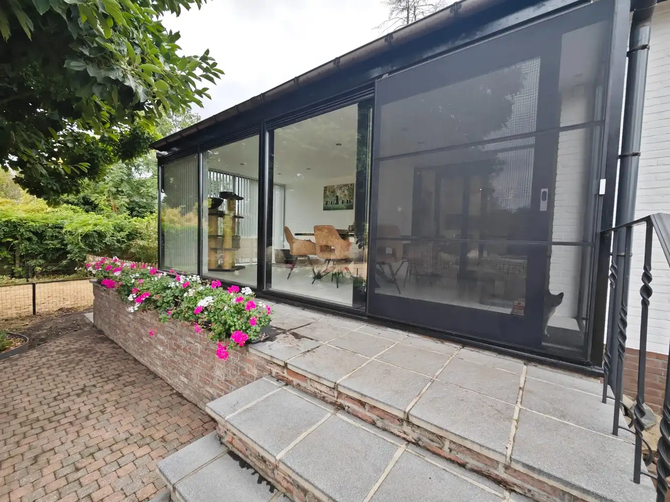 Grotendeels gerenoveerde woning op 16a78ca foto 37