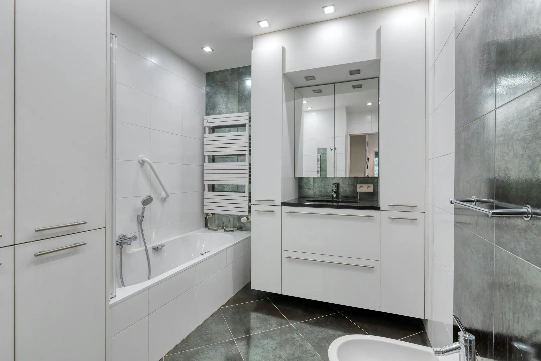 Appartement met 2 slpk te koop in parkdomein te Kapellen foto 12