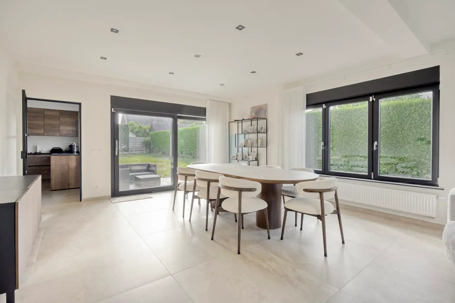 Volledig gerenoveerde bungalow op 8 are foto 5