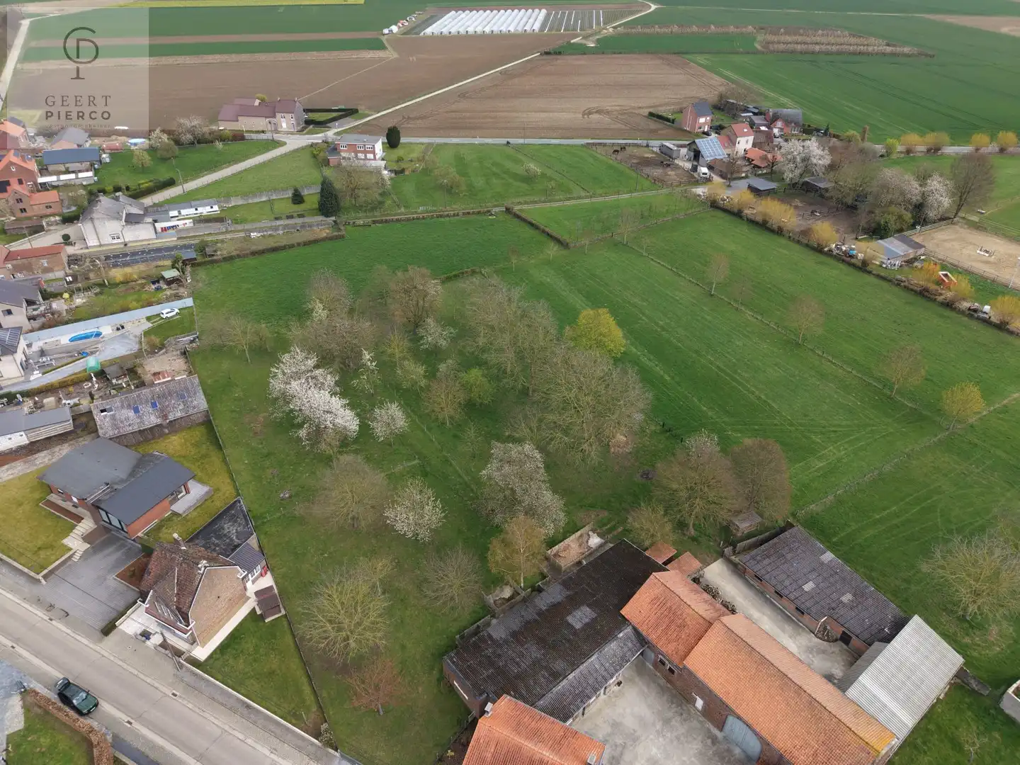 Charmante villa te Neerhespen foto 45