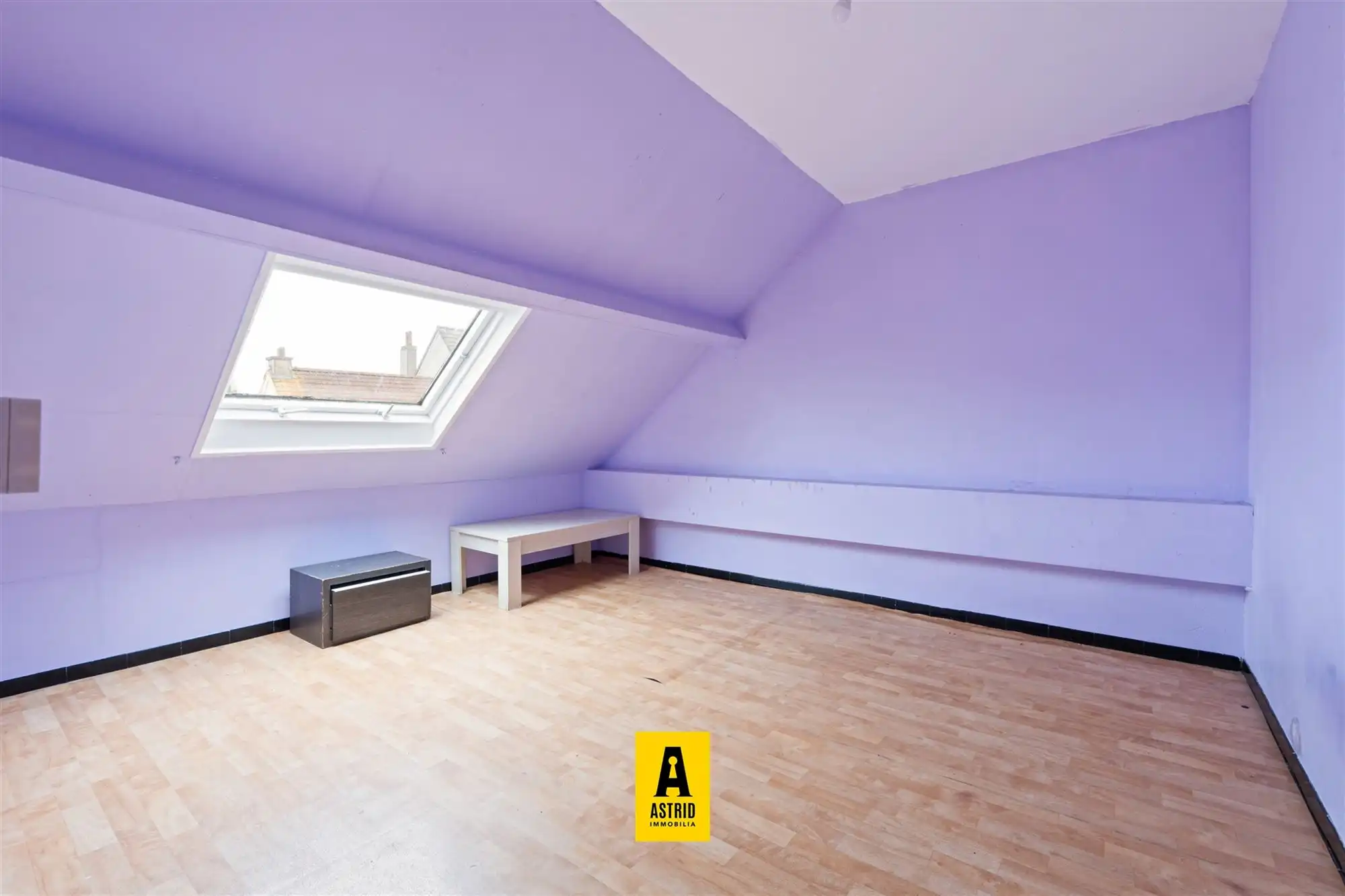  Ruime rijwoning met 5 slaapkamers en tweewoonst-indeling op topligging in Bredene foto 24