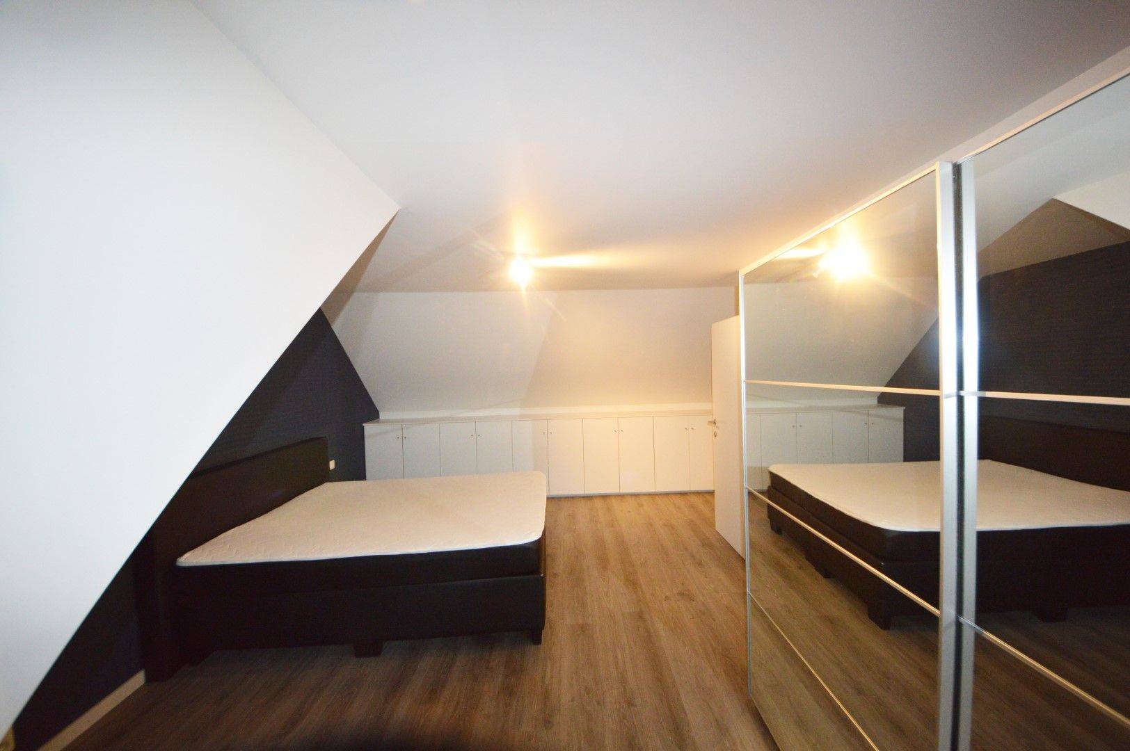 RUIME MODERNE DUPLEX 180 M2 3 SLAAPKAMERS foto 14