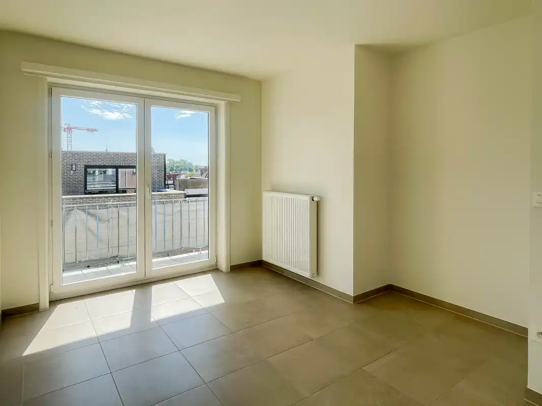 Gerenoveerd appartement met 2 slaapkamers foto 5
