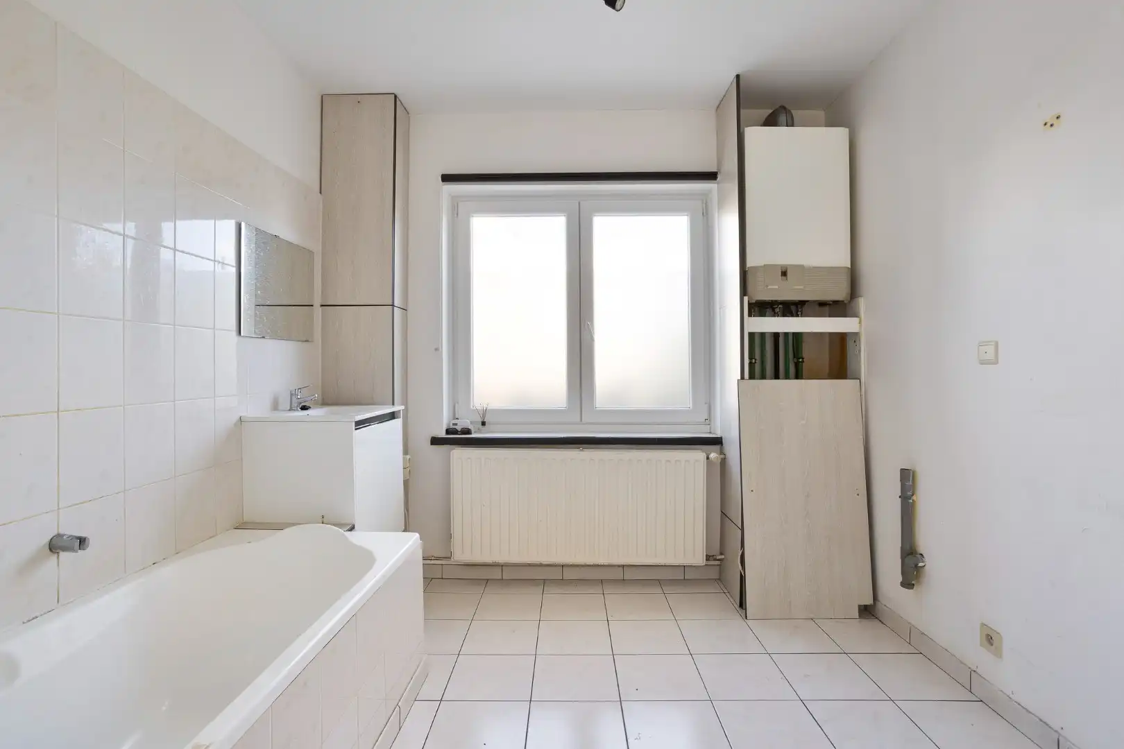 TE RENOVEREN WONING met 2 woonéénheden en tuin – 1640 SINT-GENESIUS-RODE foto 11