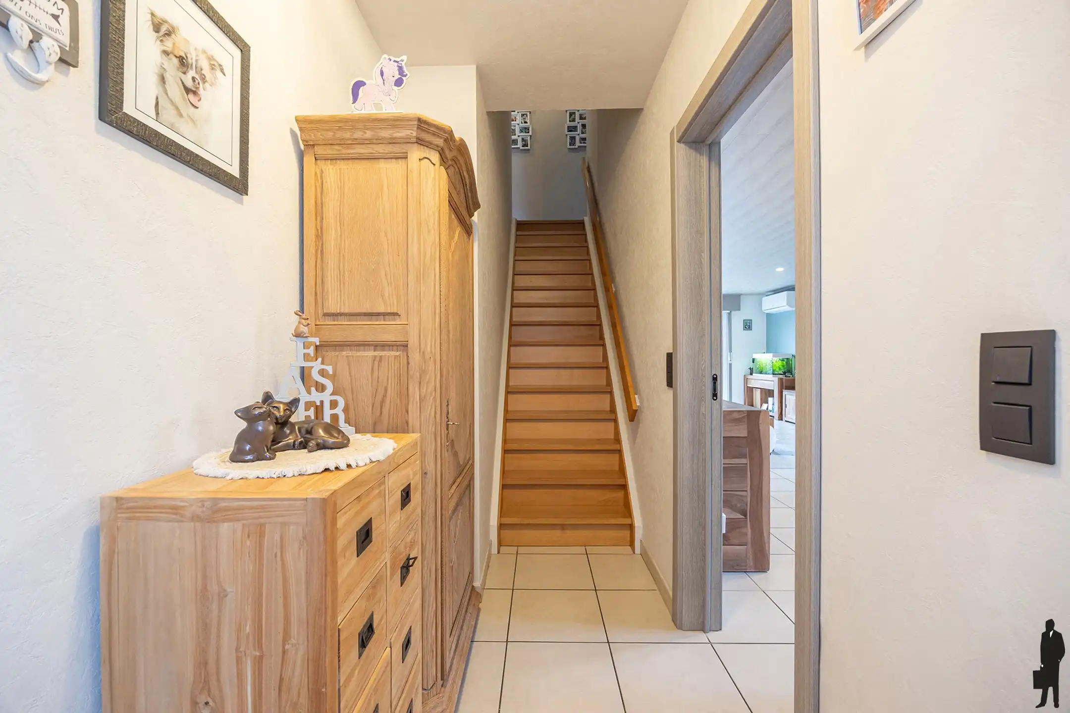 Instapklare gezinswoning met 3 slpk, tuin, garage & carport  foto 9