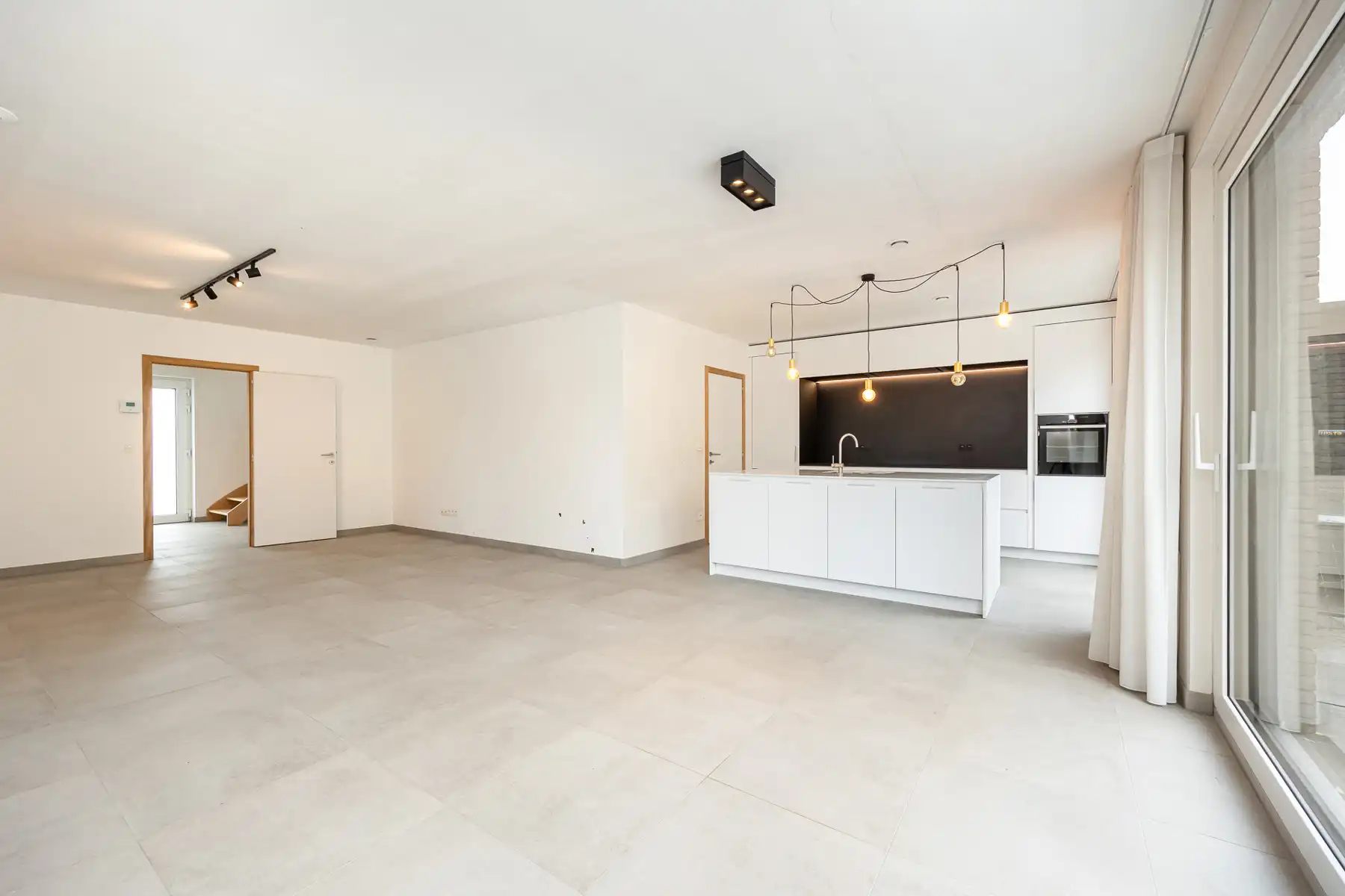 Instapklare woning met 4 slaapkamers en prachtig groenzicht foto 9