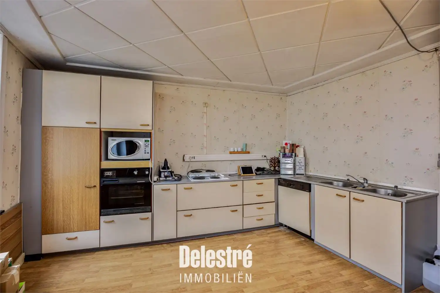 KARAKTERVOLLE HANDELSEIGENDOM MET POTENTIEEL foto 22