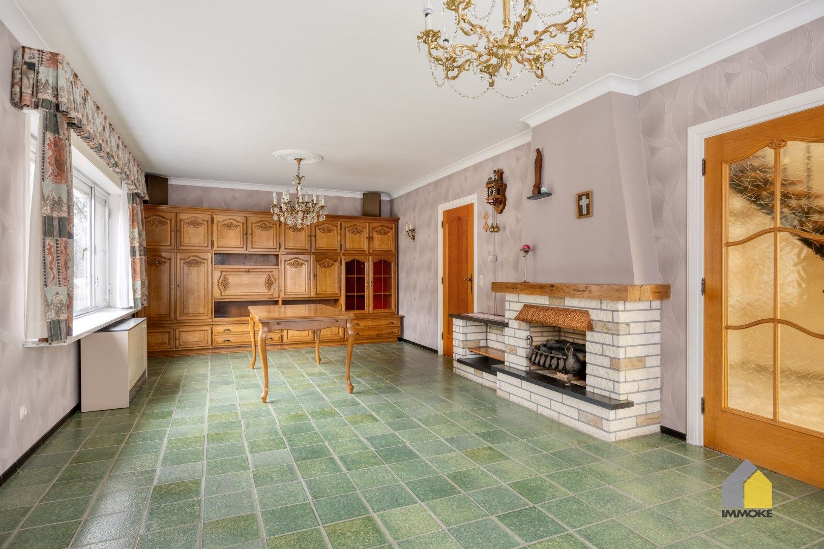 Neeroeteren: Op te frissen, vrijstaande woning op 8 a 53 ca met 5 slpks. foto 3