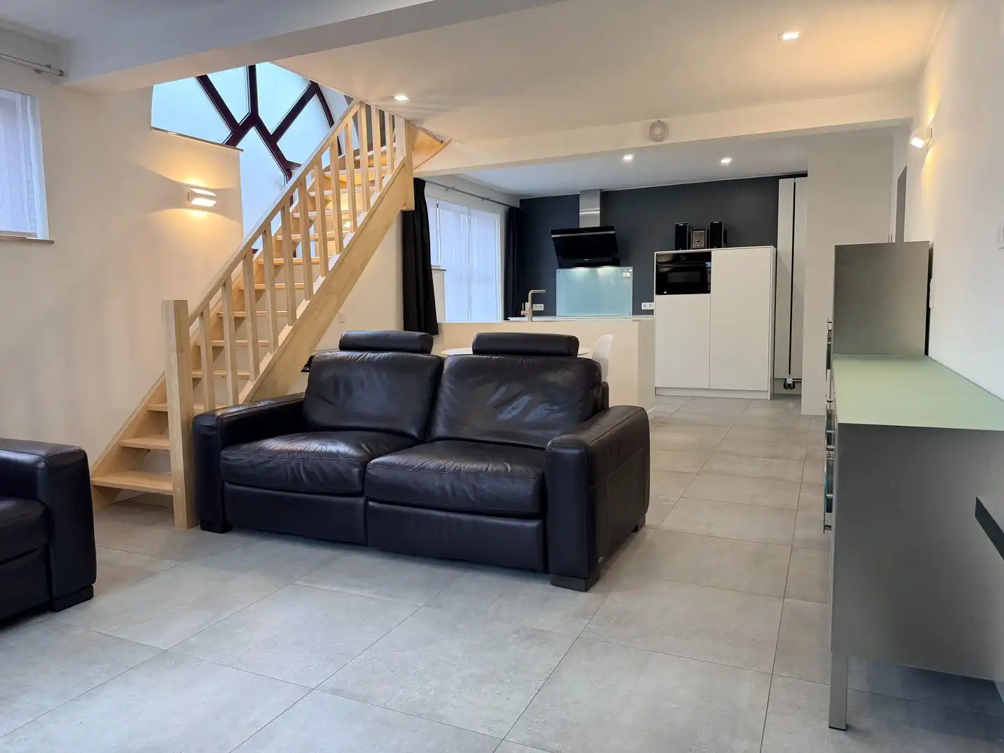 Moderne duplex met twee slaapkamers foto 10