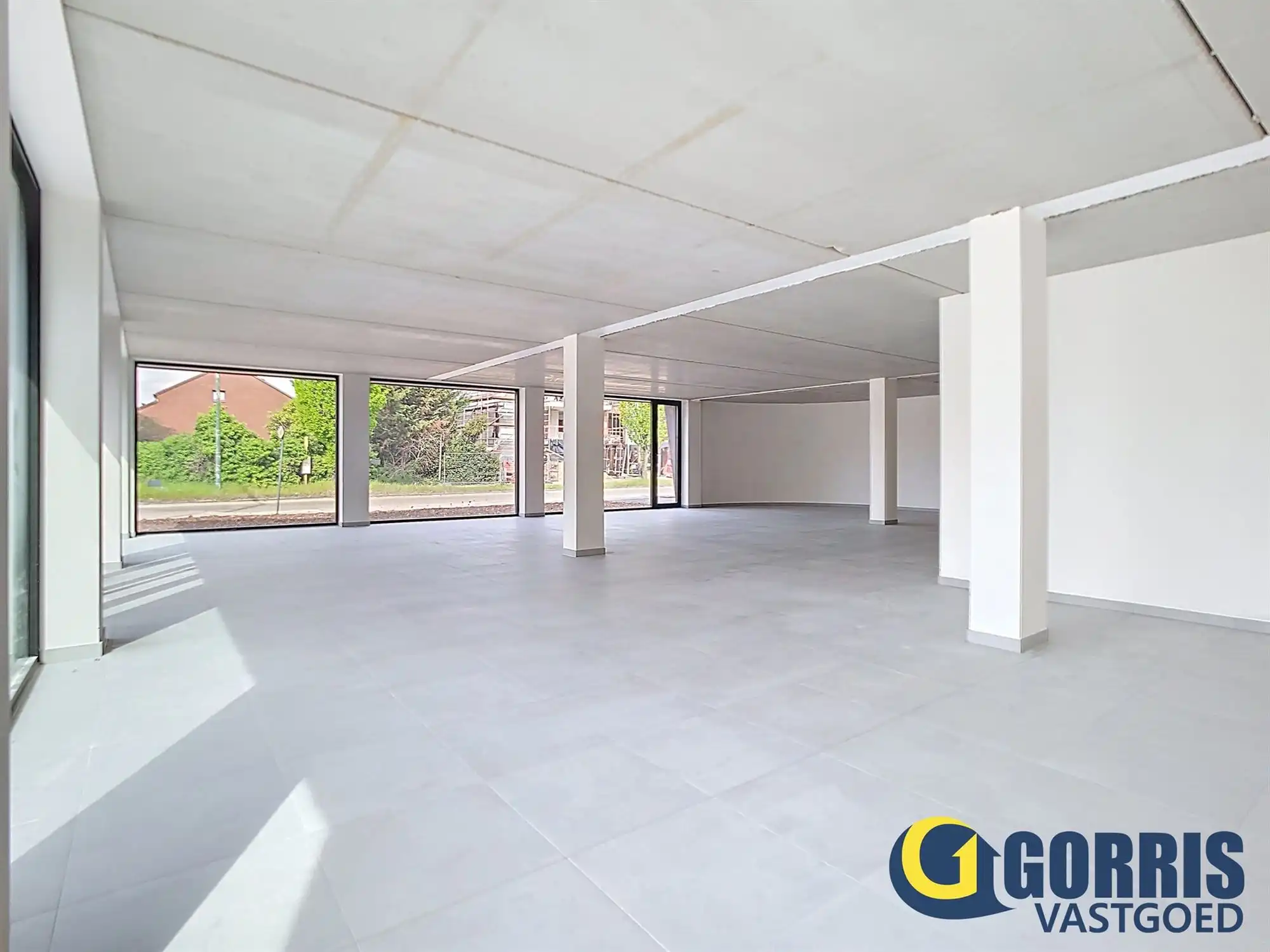  Ruime commerciële ruimte van 198 m² op toplocatie in Heist-op-den-Berg foto 6