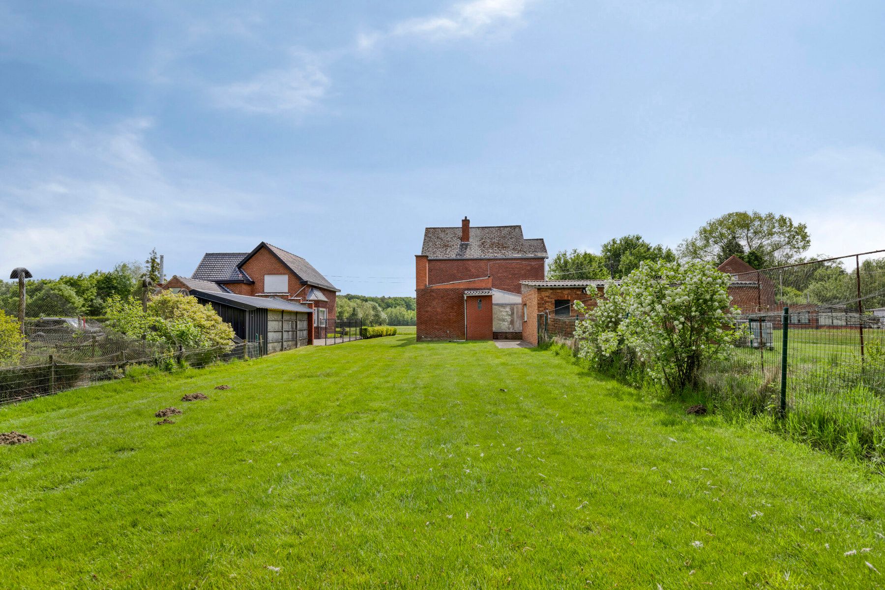 Te renoveren woning in het groene Ramsel. foto 20