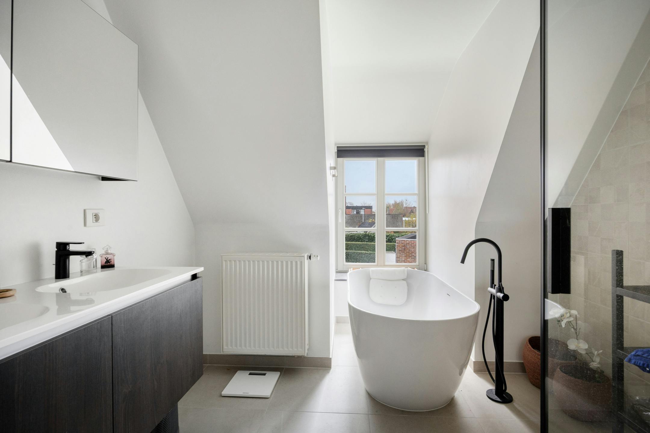 Instapklare woning Astene met 4 slaapkamers en 3 badkamers foto 15