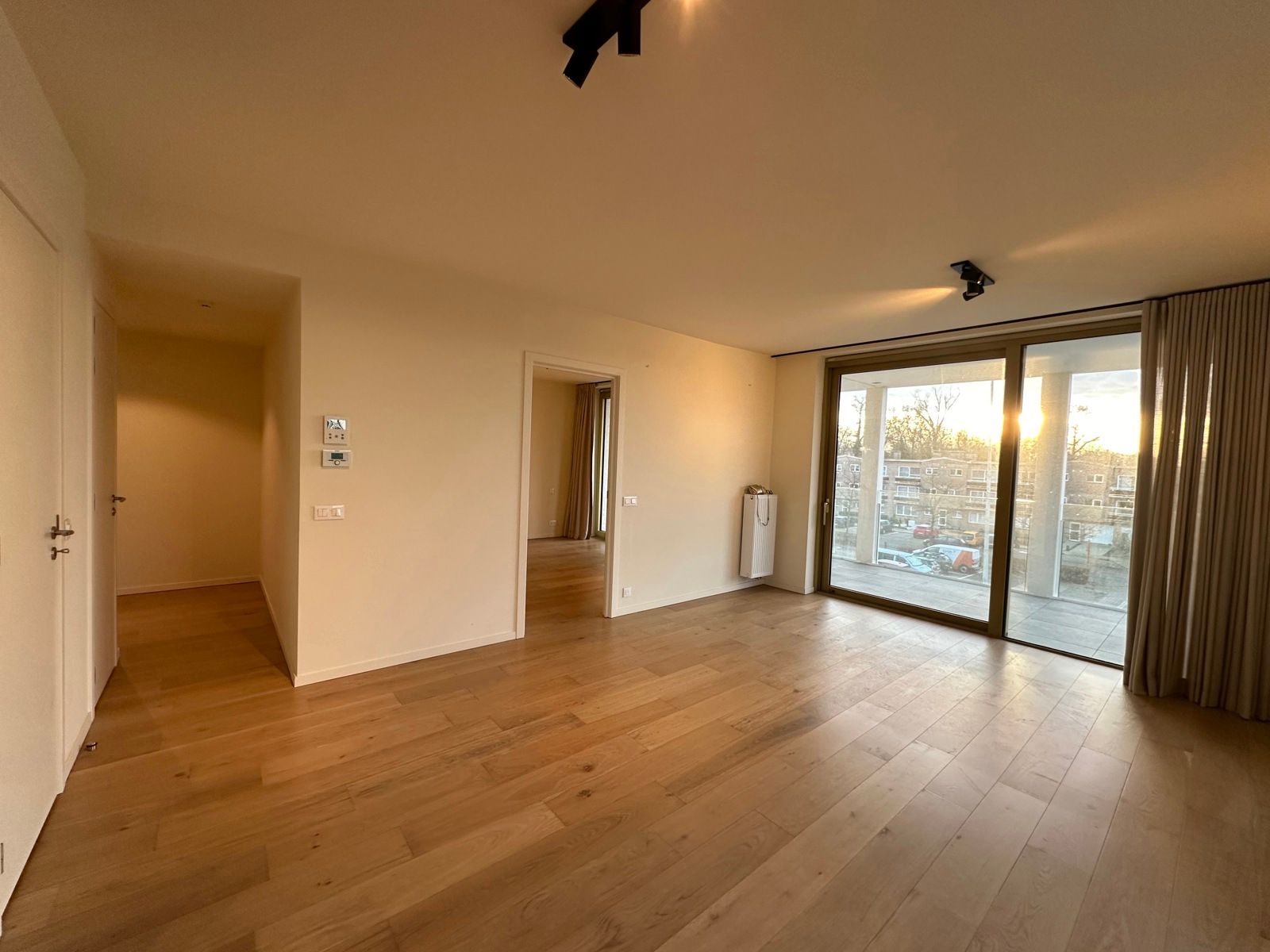 Instapklaar 1-slaapkamerappartement + parking op Marktplein foto 4