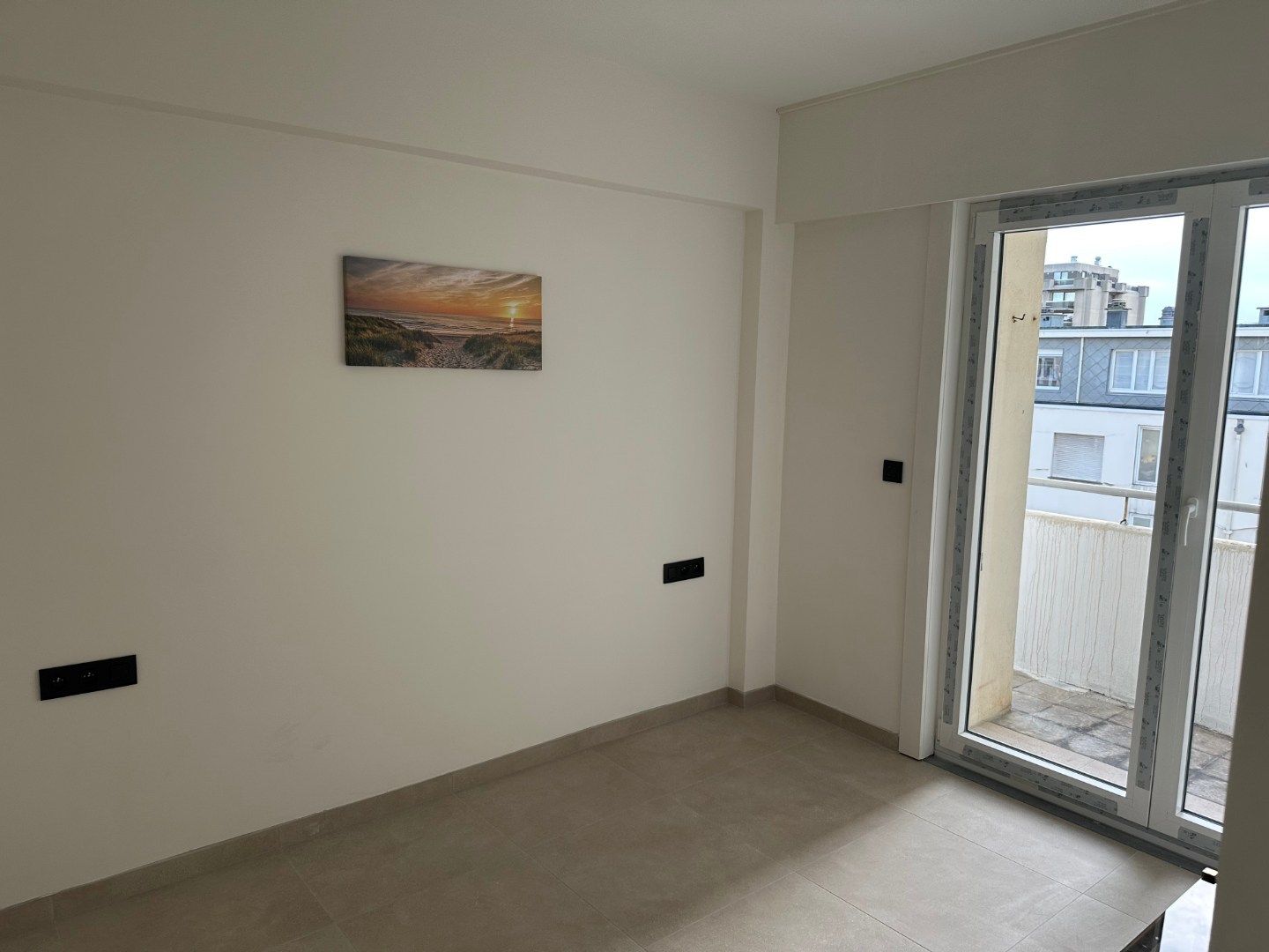 Exclusief luxe   3 slpk.  appartement met frontaal zeezicht en centraal op Zeedijk .    3  terrassen !  Direct aan het strand op topligging! foto 12