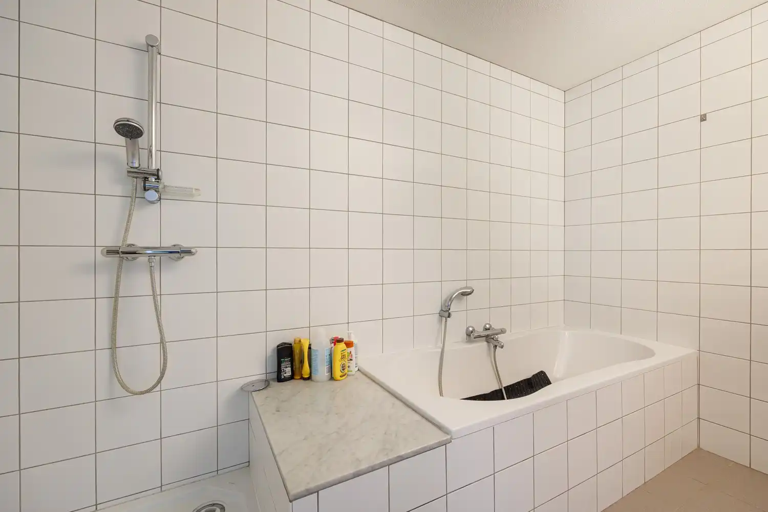 Instapklaar 3-slaapkamerappartement met prachtig panoramisch zicht foto 10