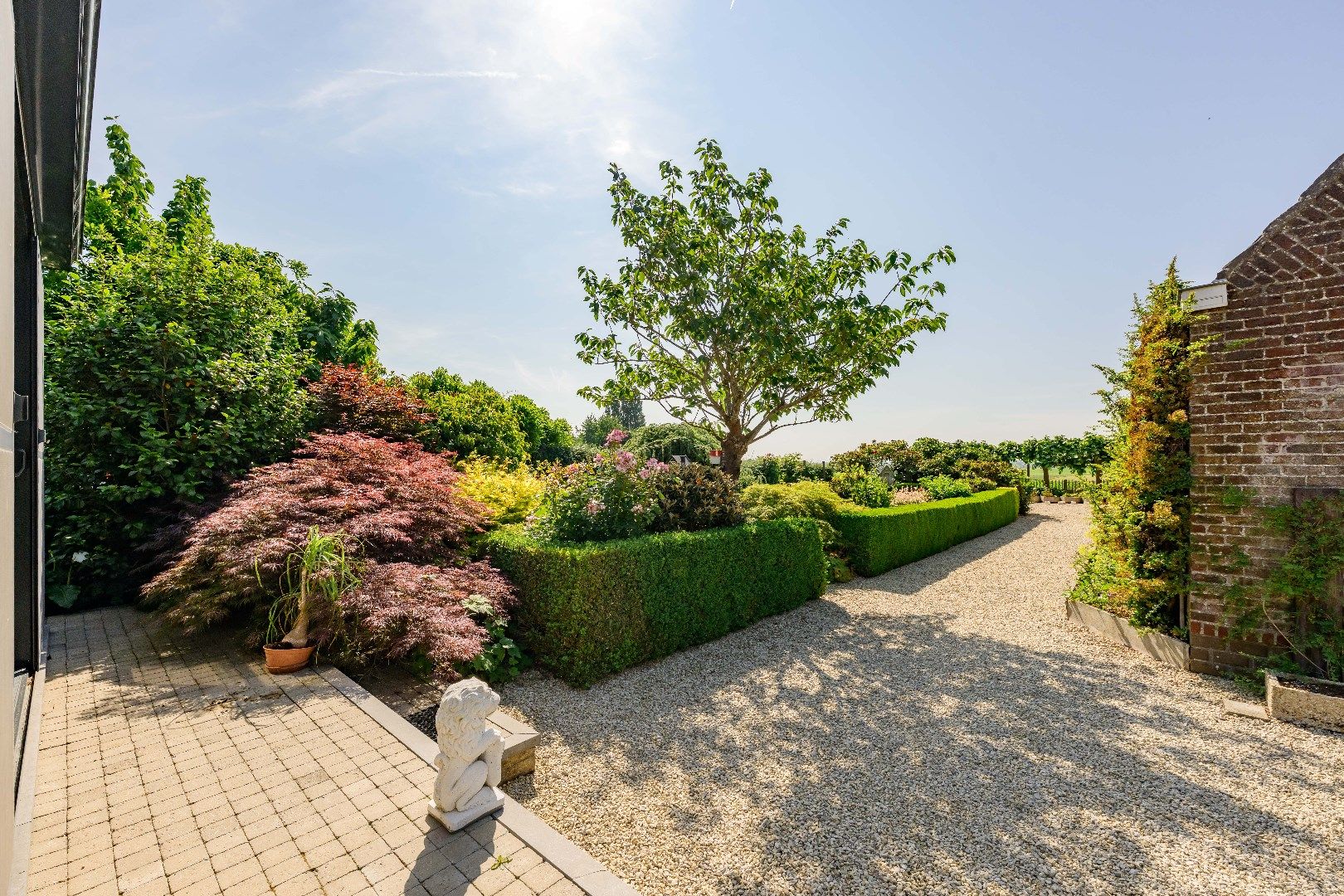KARAKTERVOLLE WOONST MET BIJGEBOUW (140 m²) EN PRACHTIG VERZICHT!!!  foto 4