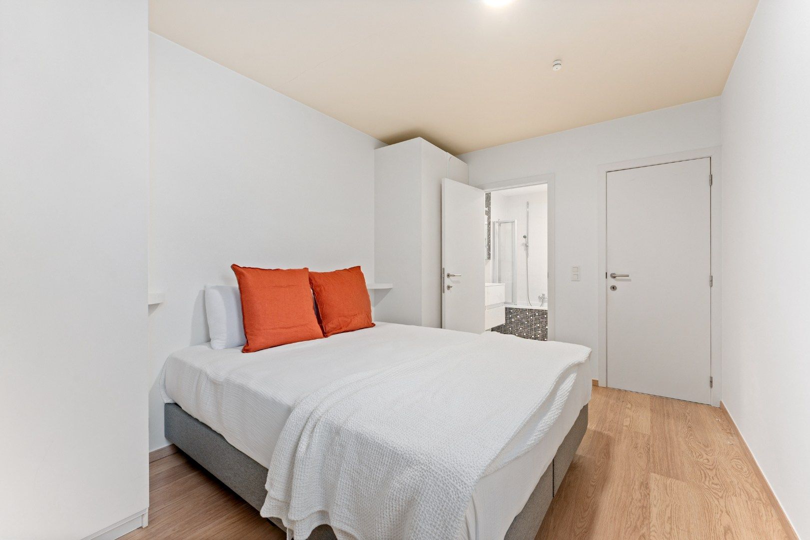 Instapklaar appartement met 2 slaapkamers te koop foto 14