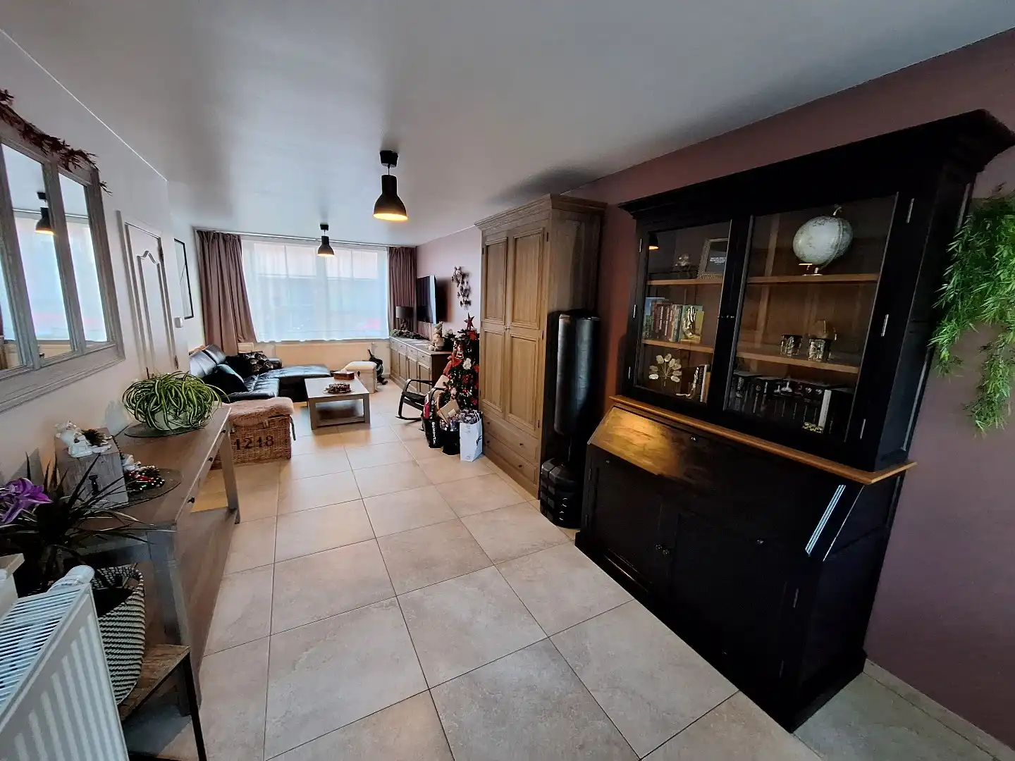 Gerenoveerde instapklare woning met terras en tuin foto 3