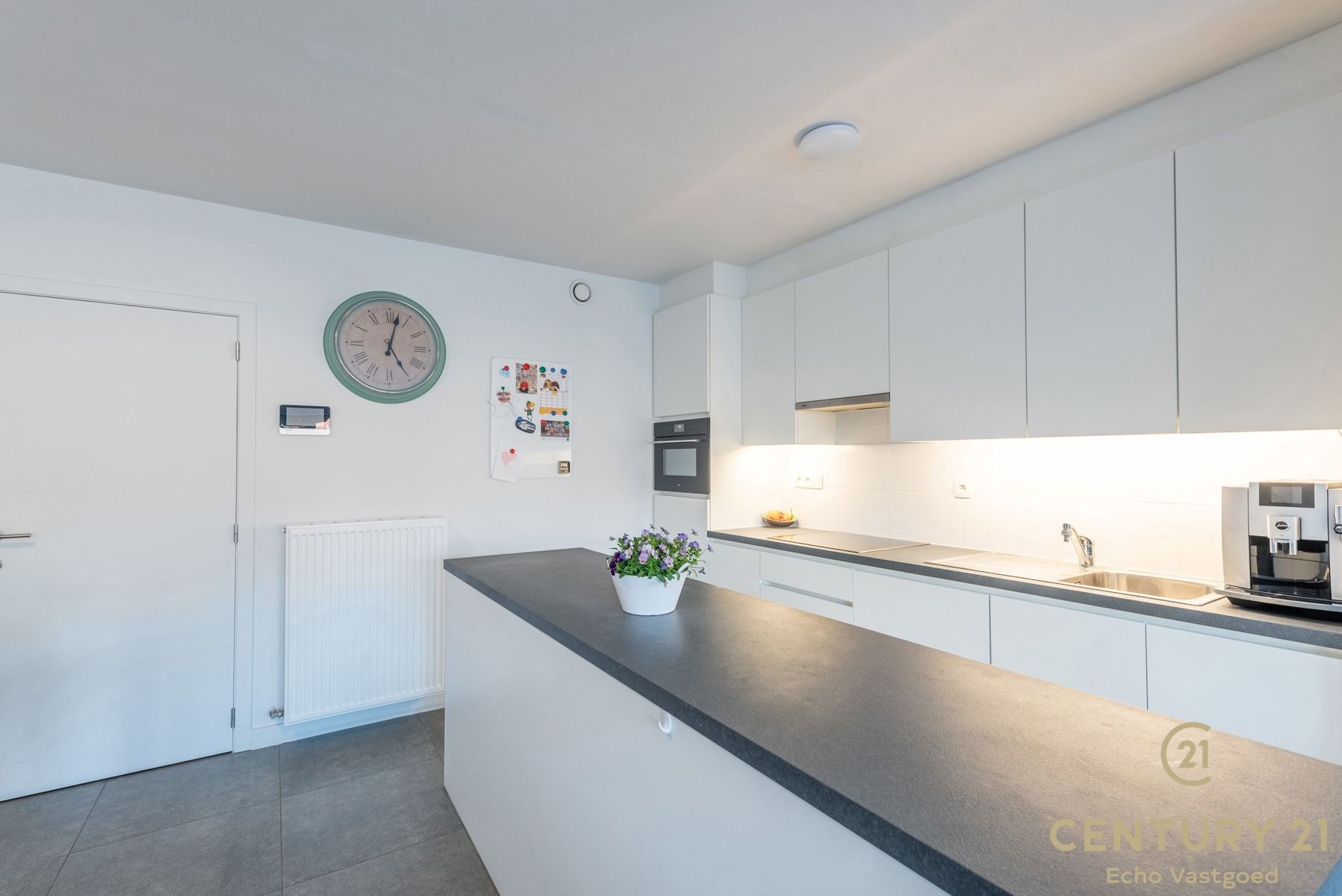 Energiezuinige woning gelegen in een rustige verkaveling foto 7