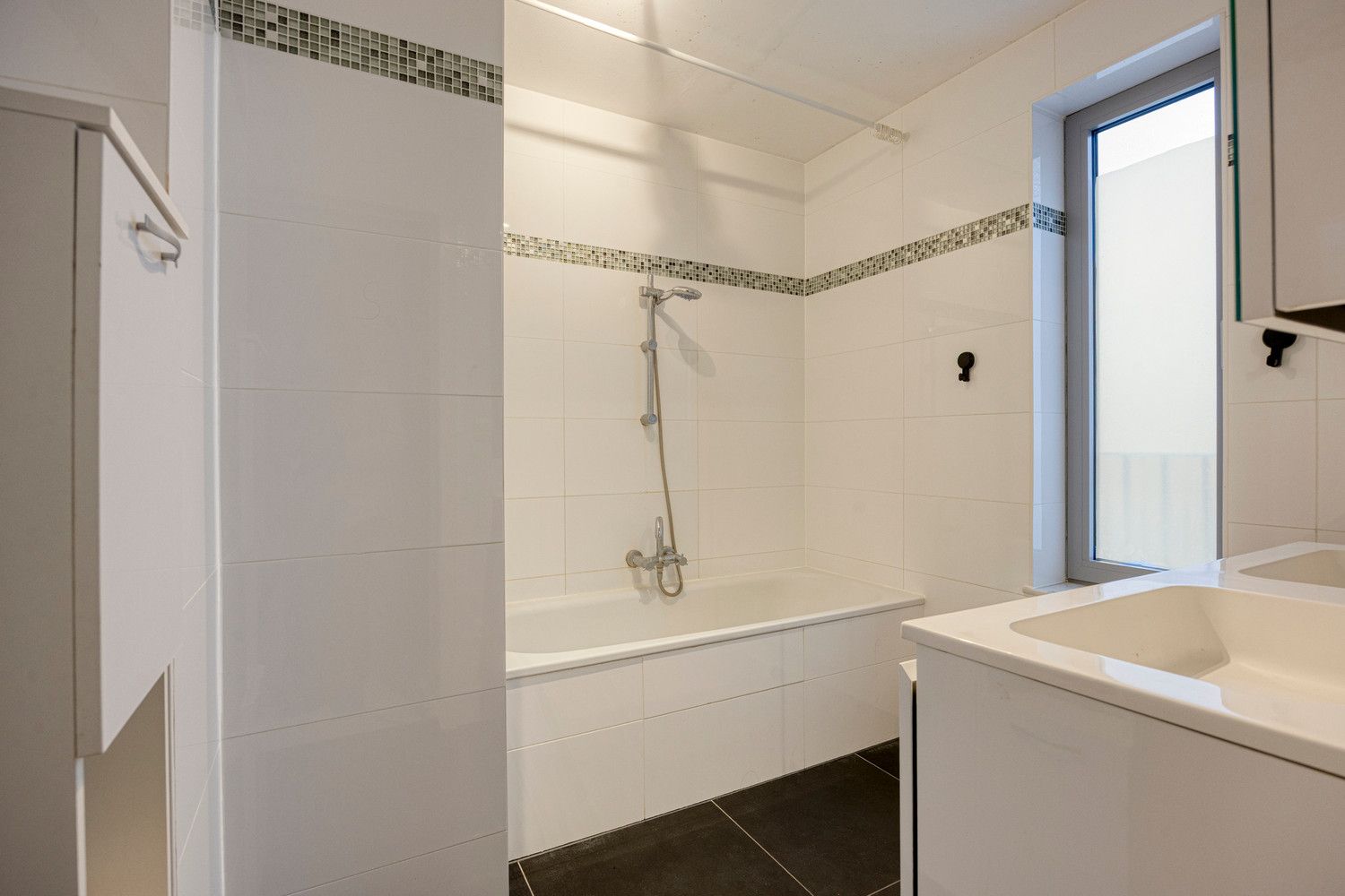 GEZINSVRIENDELIJKE HOB (2014) IN RUSTIGE STRAAT TE DIEST! foto 23