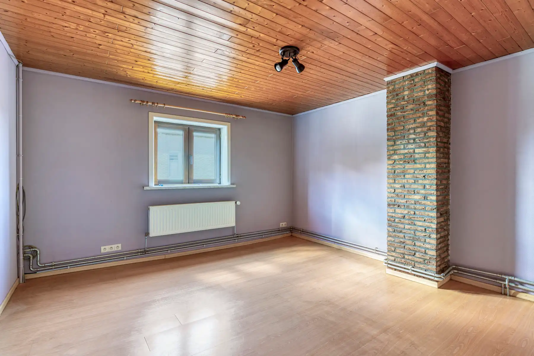 Authentiek Café in het Hart van Brussegem, nabij Wemmel-Asse foto 16