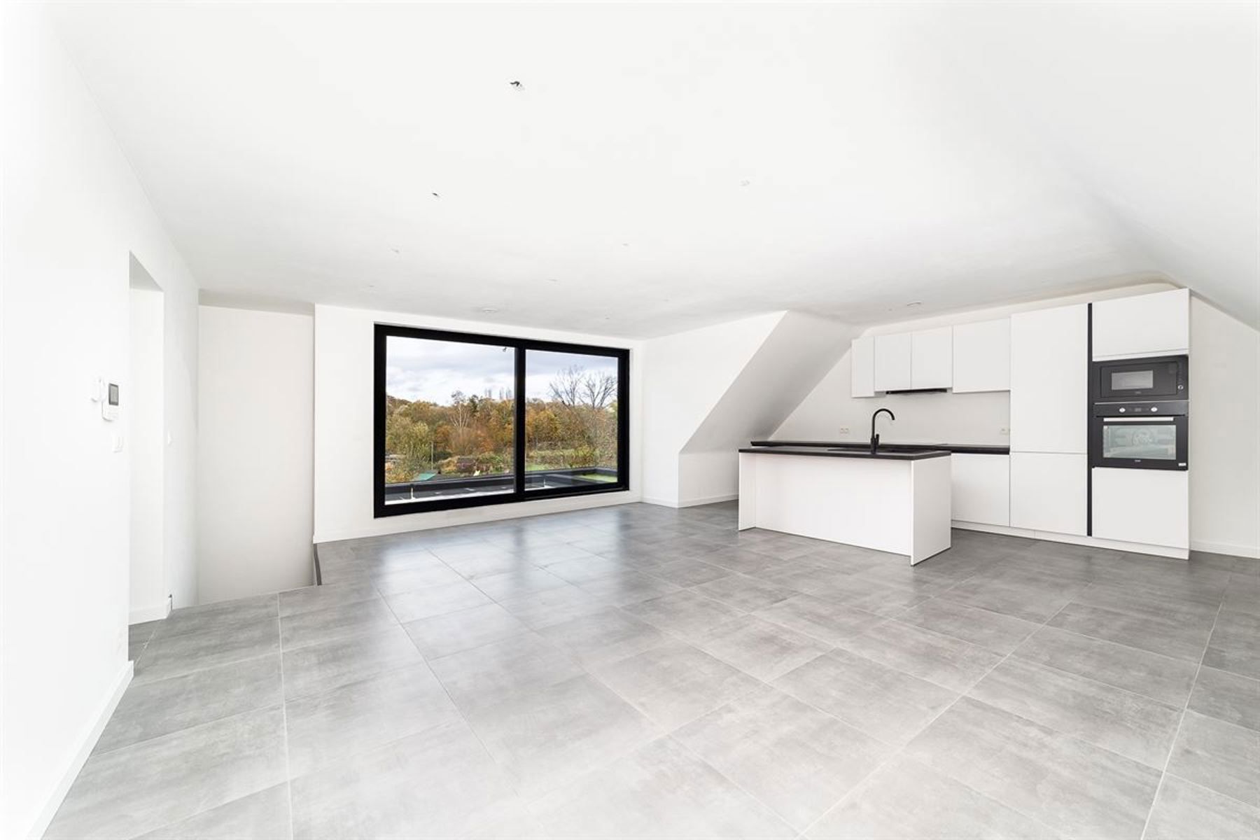 Laatste unit in kleinschalig nieuwbouwproject met open zicht foto {{pictureIndex}}