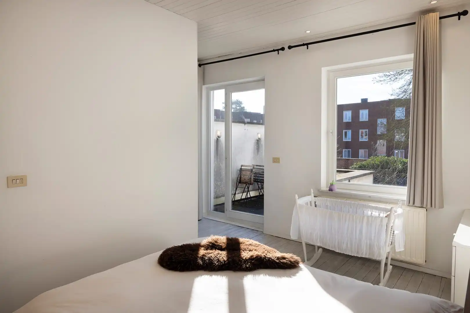 Karaktervolle stadswoning met tuin én garage. foto 13