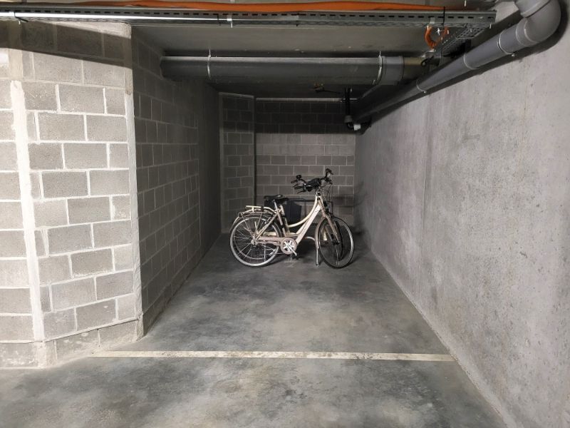 Ruime ondergrondse staanplaats te koop foto 3