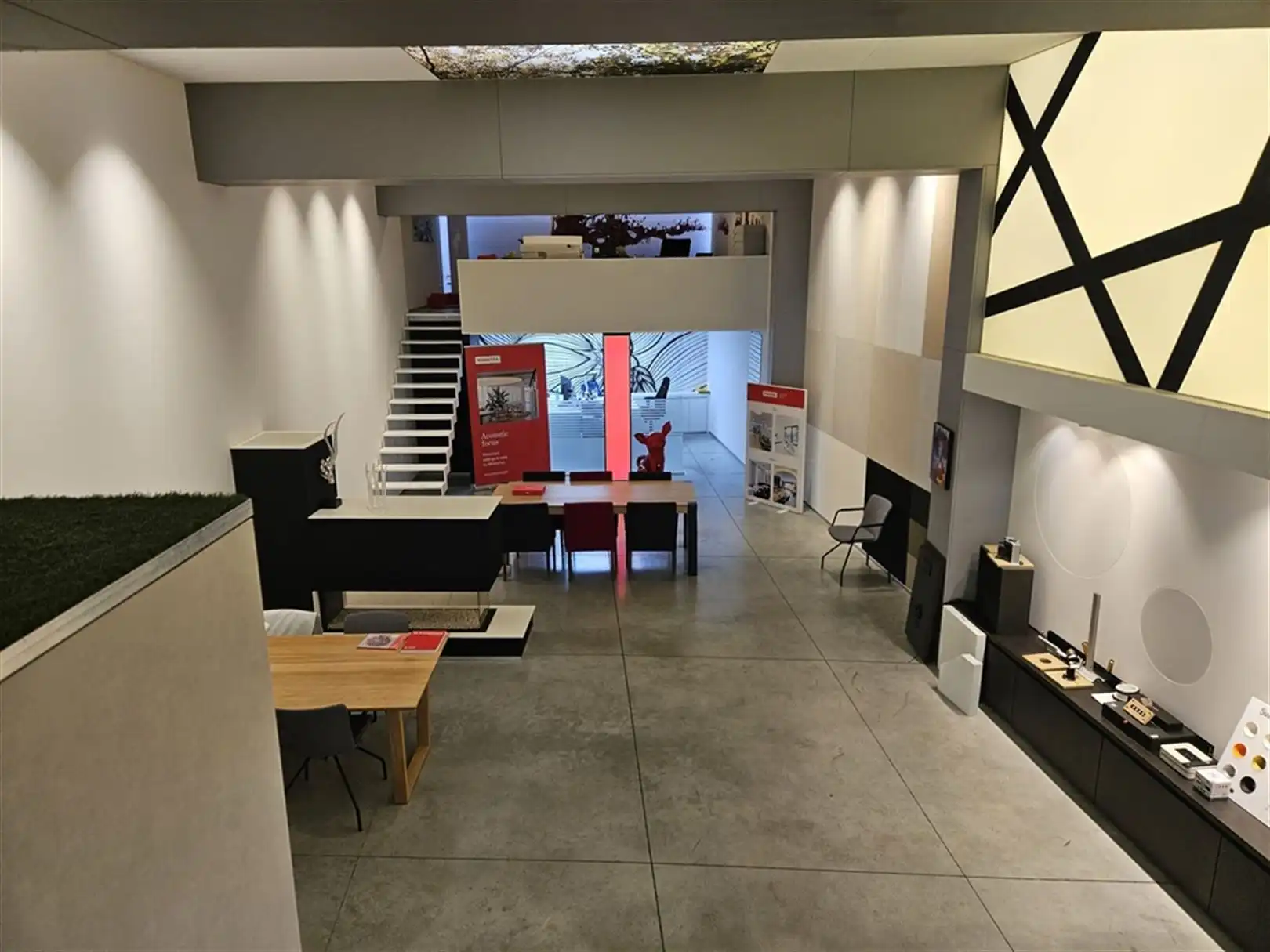 Bedrijfsgebouw te Roeselare foto 16