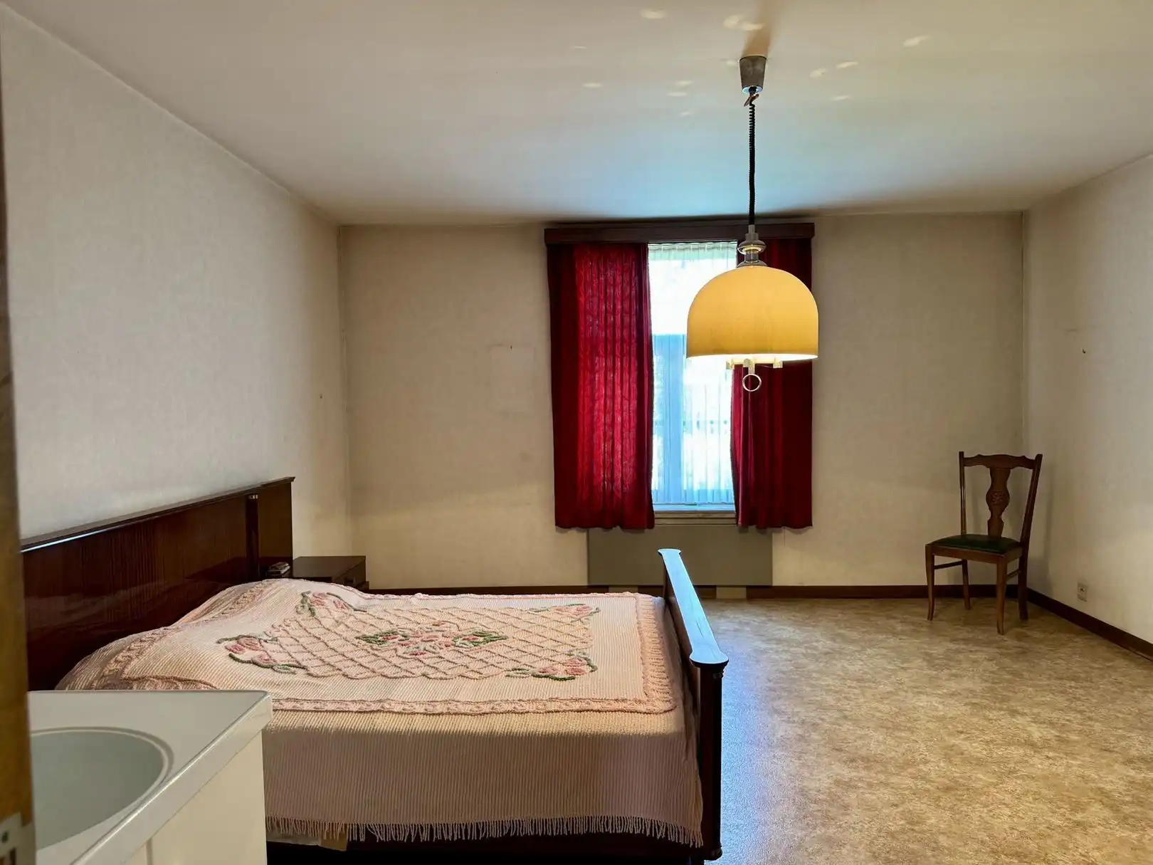 Ruime villa met 4 slpk's, 2 badkamers en garage foto 14
