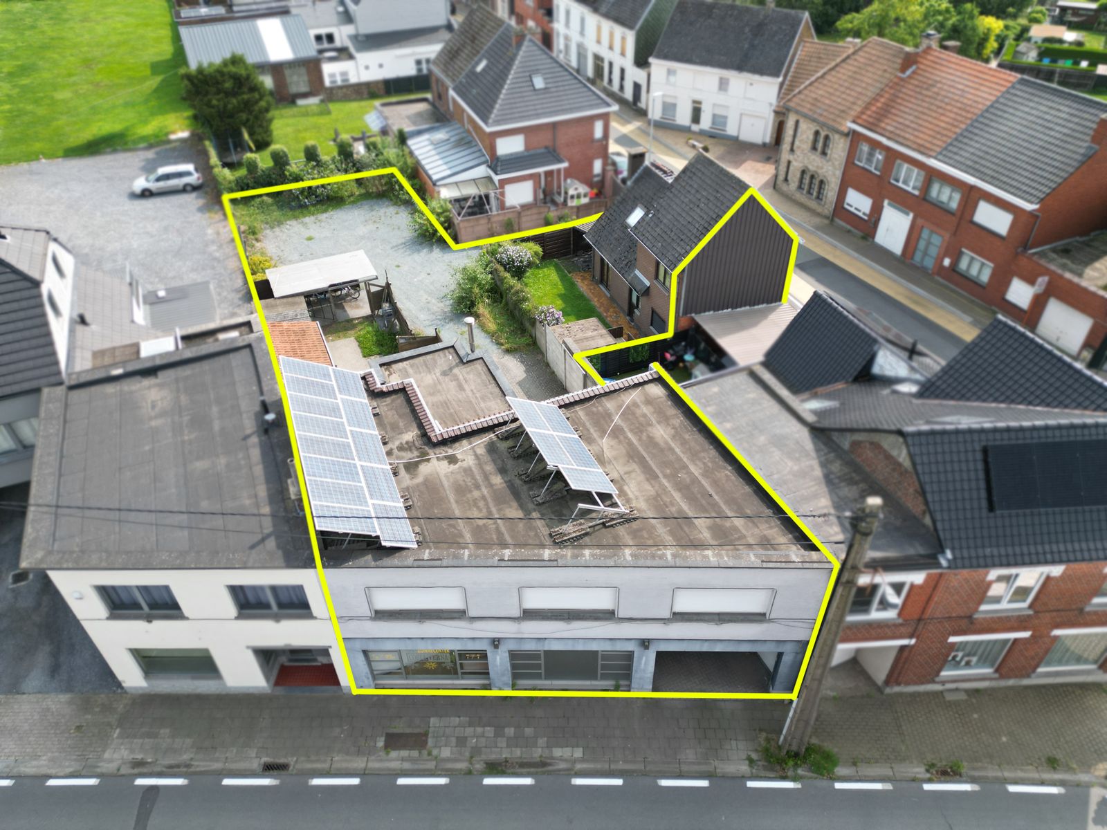 Investeringproject: handelsruimte, app. + woning  foto 2