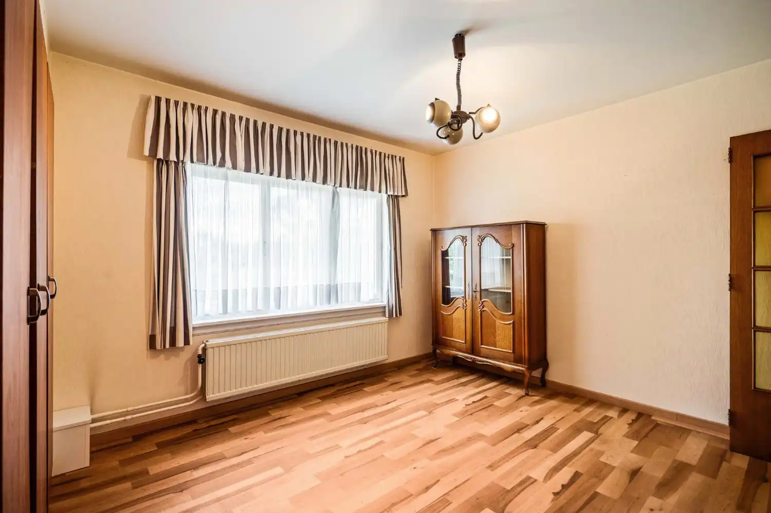 RUIME WONING MET 4 SLK EN GARAGE OP PERCEEL VAN 1.625 m²! foto 14