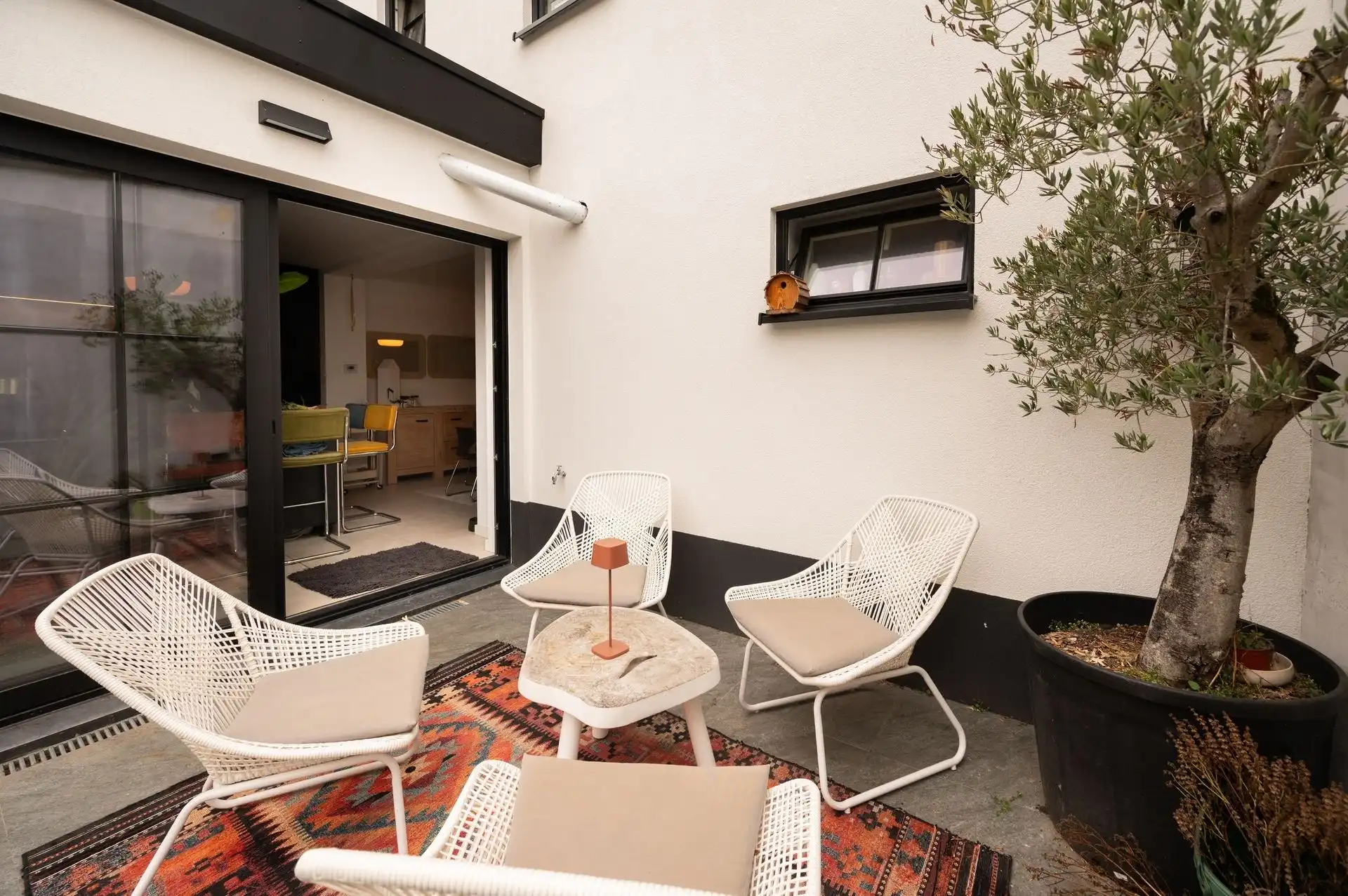 Prachtig gerenoveerde woning met tuin foto 11