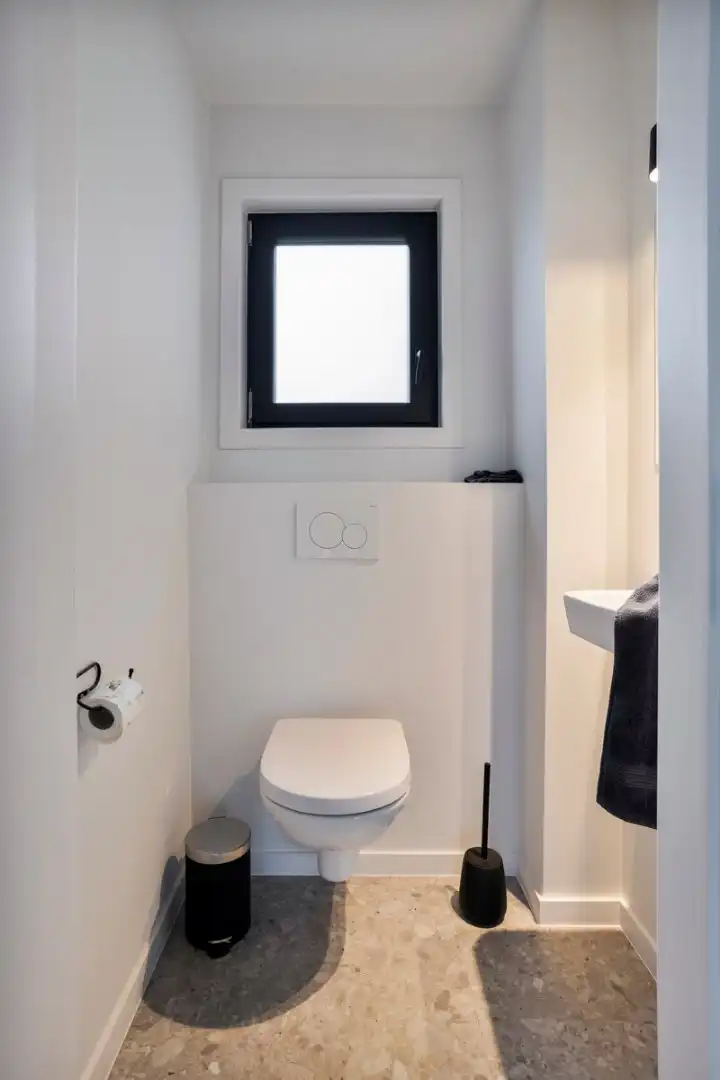 VOLLEDIG GERENOVEERD HUIS OPGESPLITST IN 2 PRACHTIGE APPARTEMENTEN foto 14