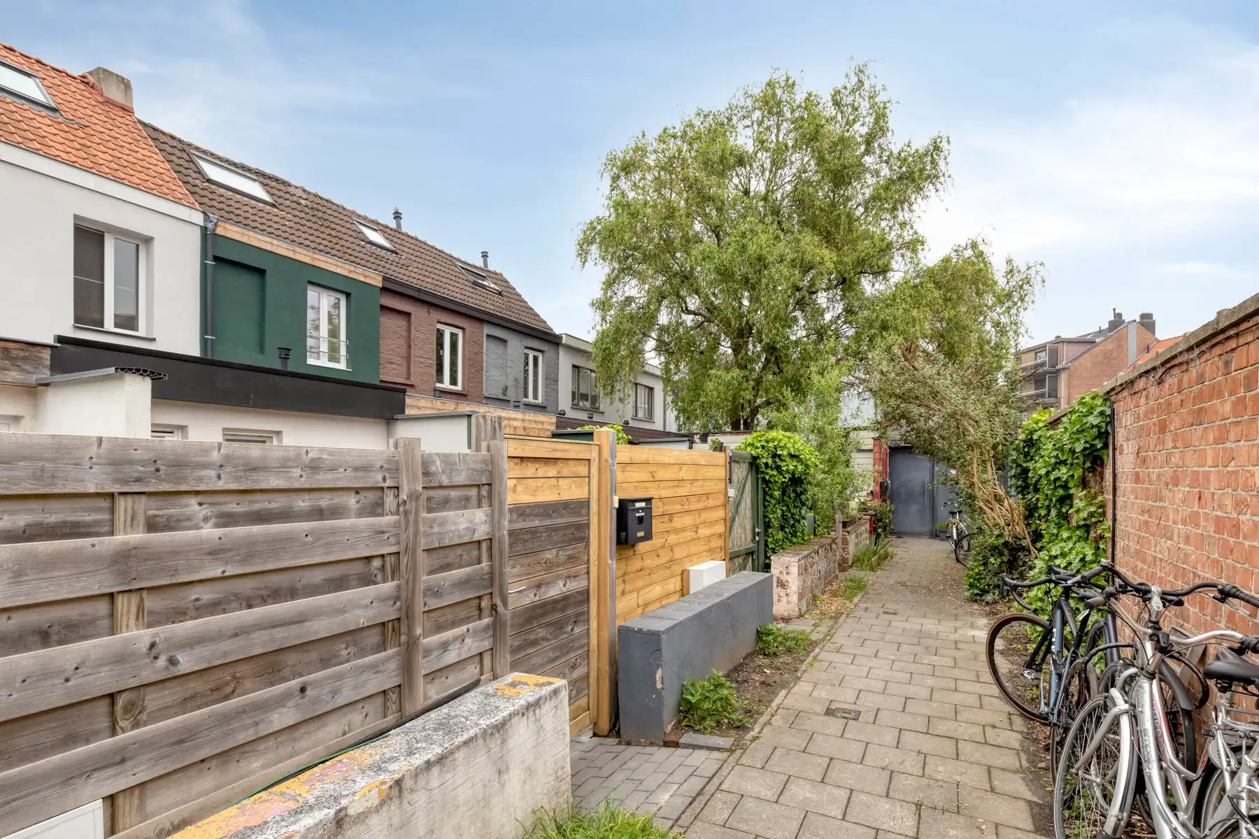 TE KOOP - charmante stadwoning in rustige straat  foto 11