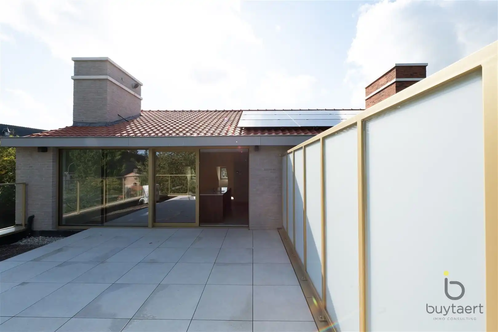 Beleef luxe, comfort en energiezuinigheid in een karaktervolle architectuur. foto 12