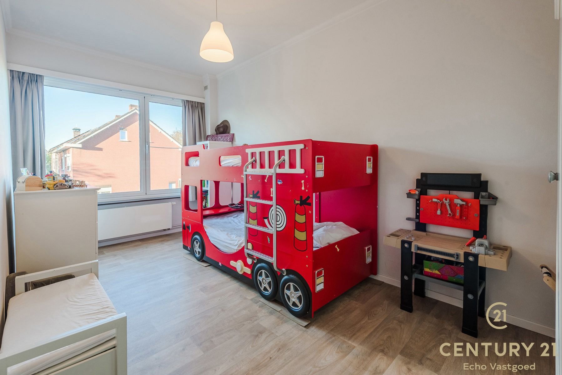 gerenoveerde gezinswoning met 3 slpk, garage en zonnige tuin foto 16