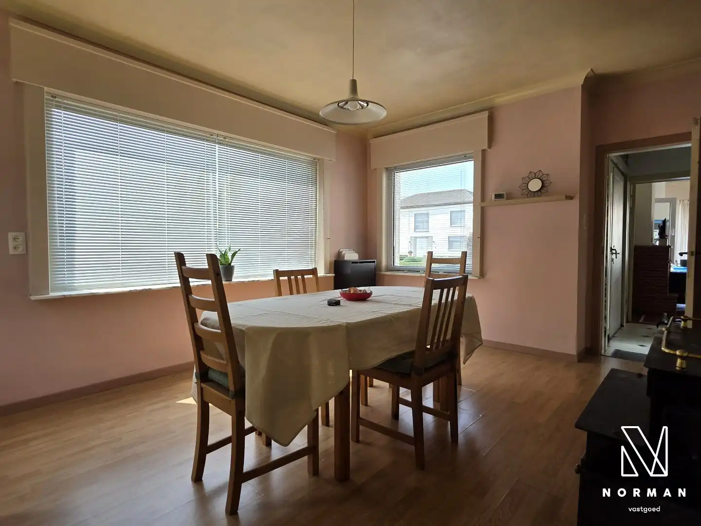 Gerenoveerde, instapklare woning (EPC C) – 3 slk – zonnig tuintje te Hulste foto 4