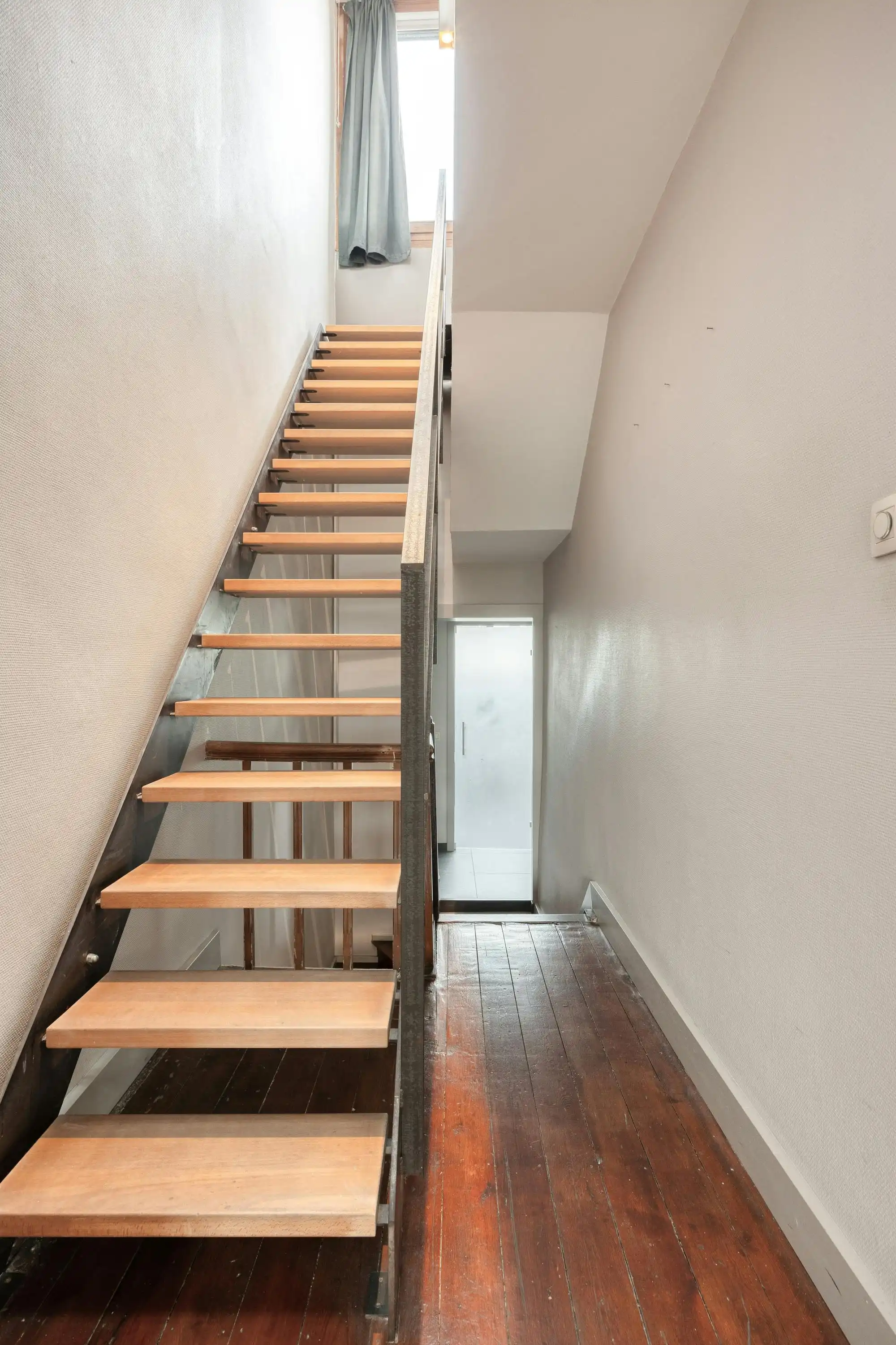 Huis met 4 kamers en tuin te koop vlakbij het Rivierenhof!  foto 17