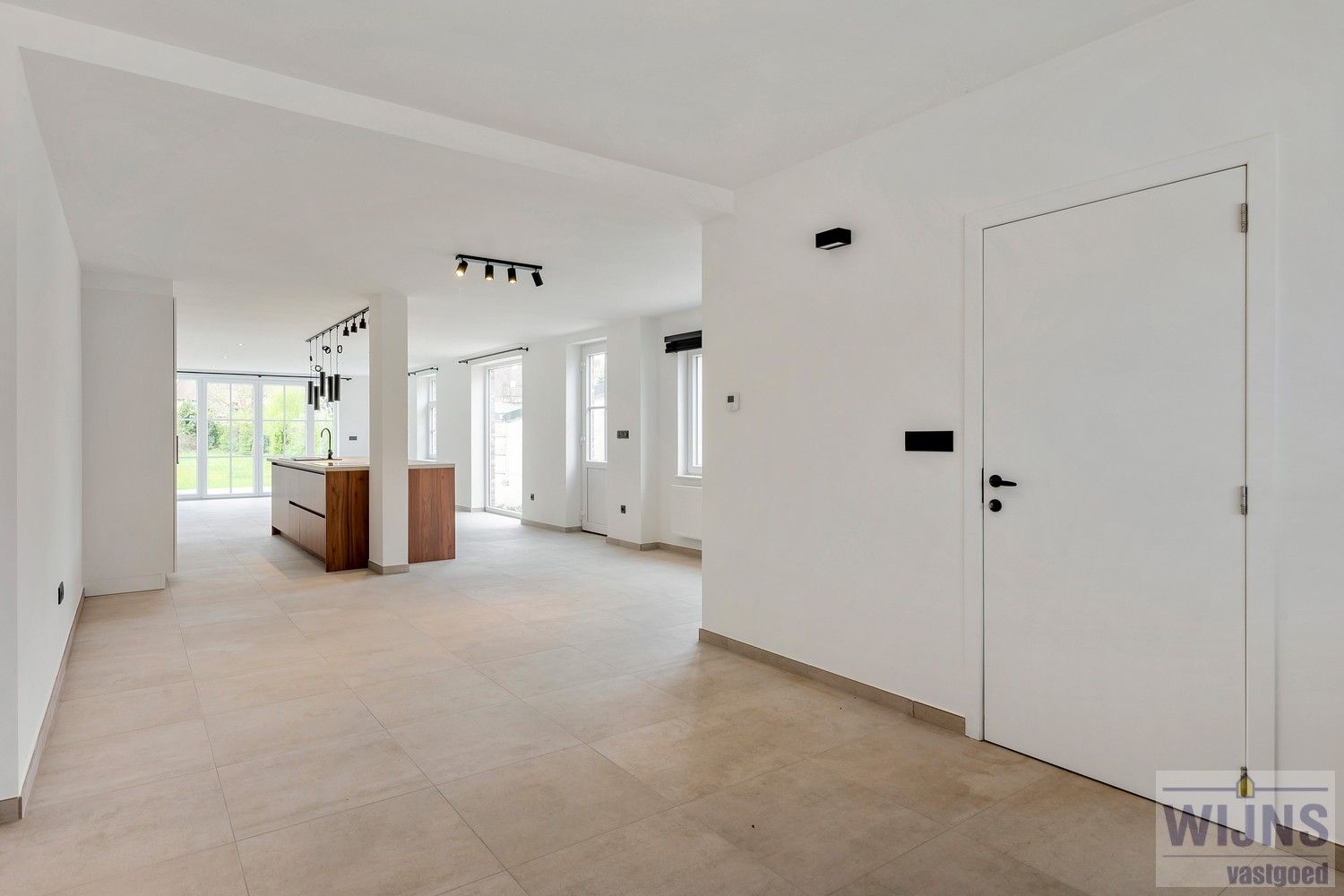 Prachtig gerenoveerde woning met 3 slpkm foto 7