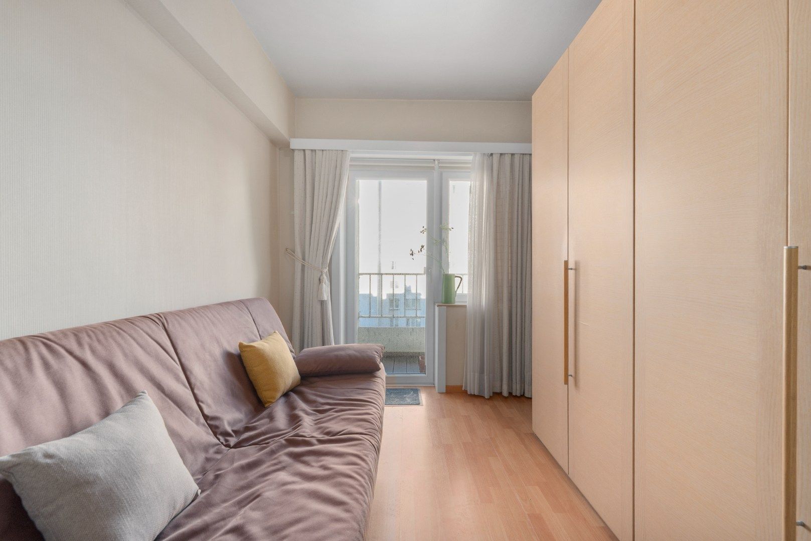 Instapklaar en lichtrijk appartement met twee terrassen in het centrum van Oostende foto 11