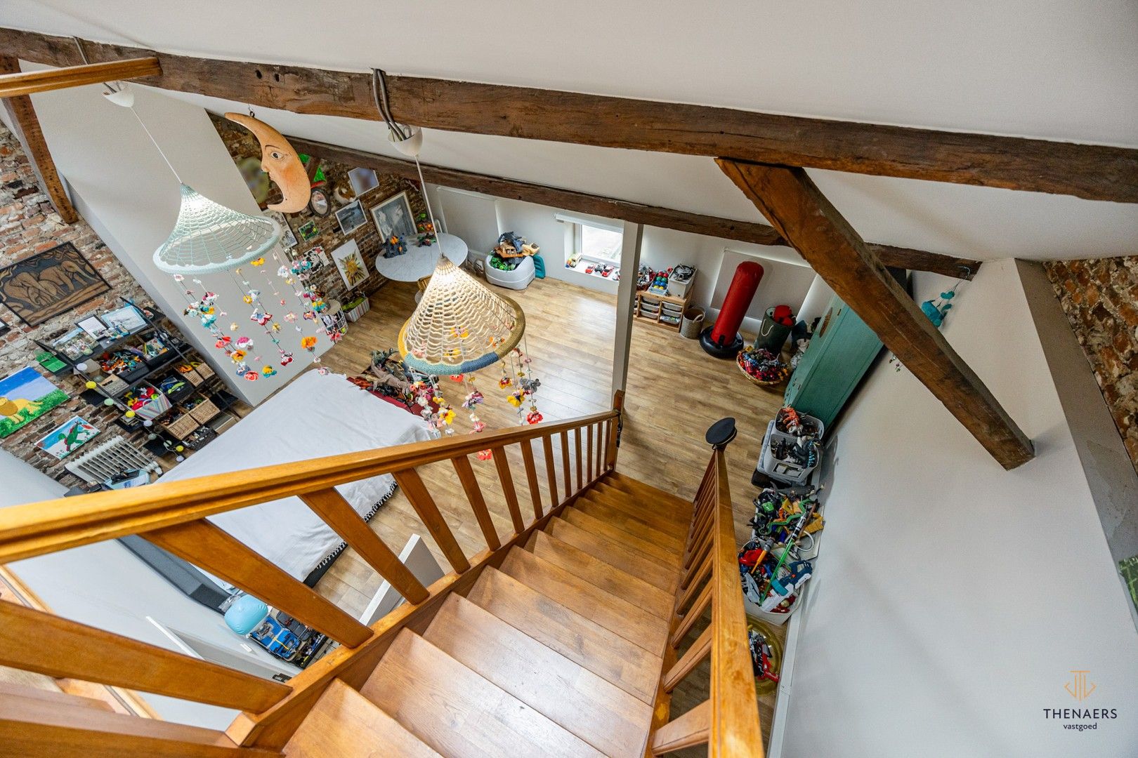Statige herenwoning op toplocatie in hartje Sint-Truiden. foto 40