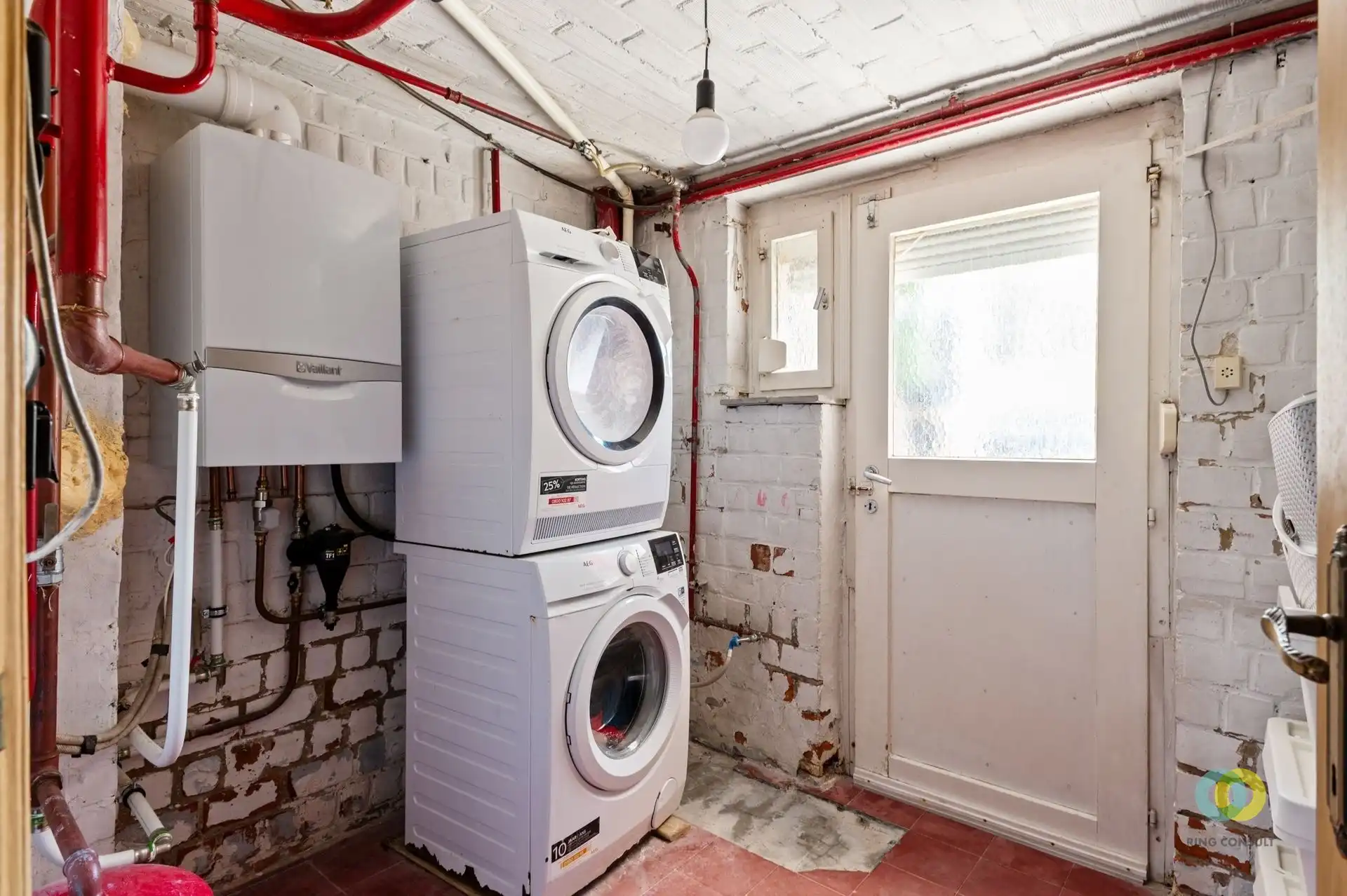 Bel-etagewoning met garage en tuin foto 15