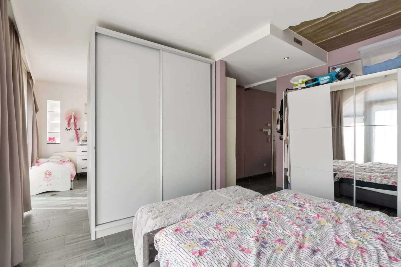 Gelijkvloersappartement (96m²) met 1 a 2 slaapkamers met ruim terras en standplaats - met achterliggende polyvalente ruimte (148 m²) foto 20