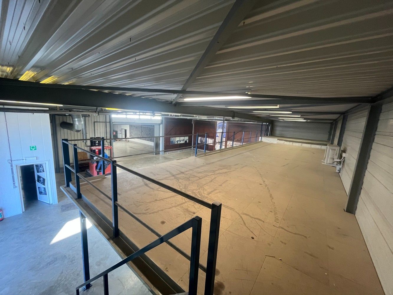 Bedrijfsgebouw met woonst op 60a01ca foto 14