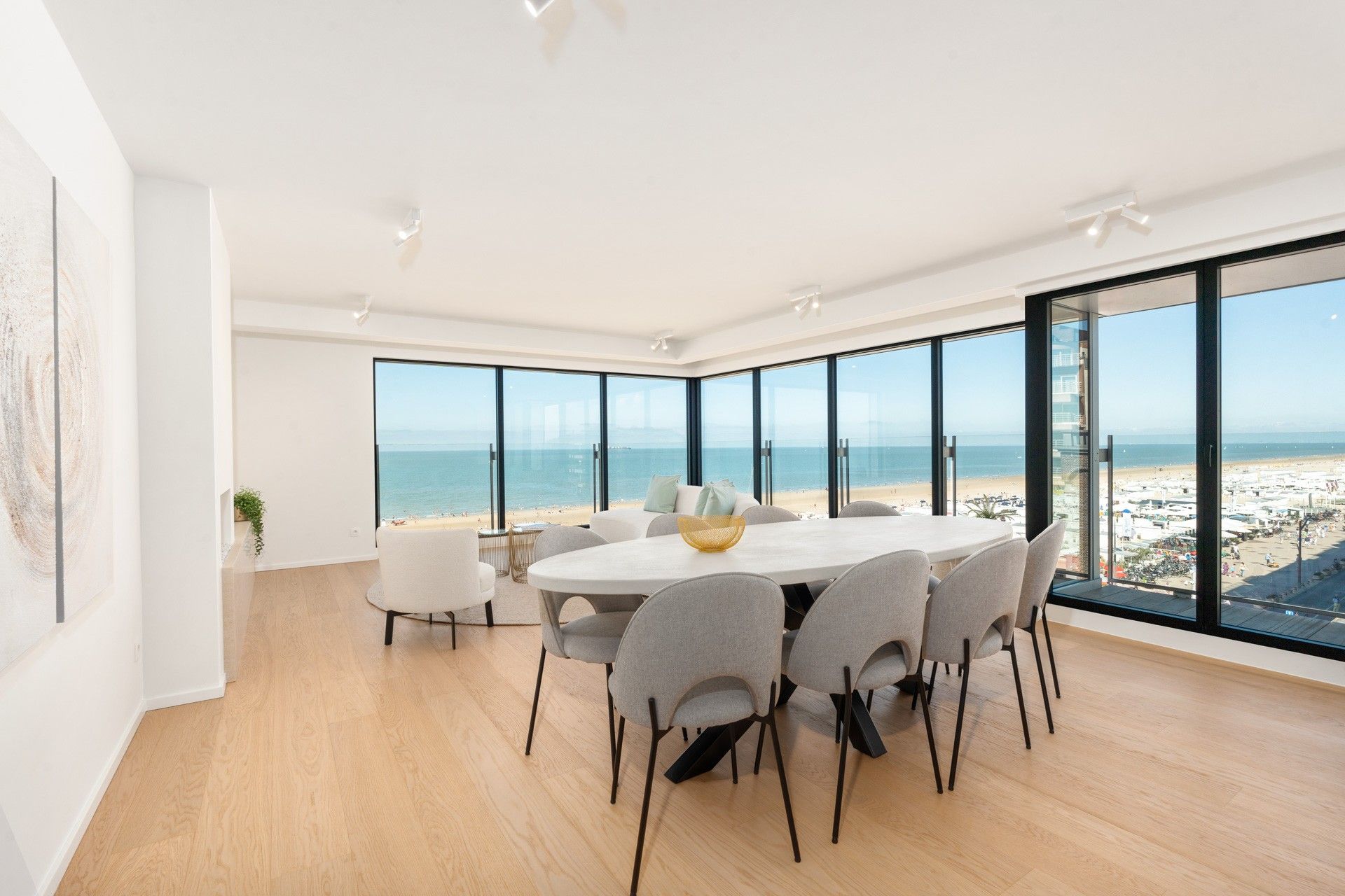 Uniek hoekappartement op de Zeedijk te Knokke foto 1