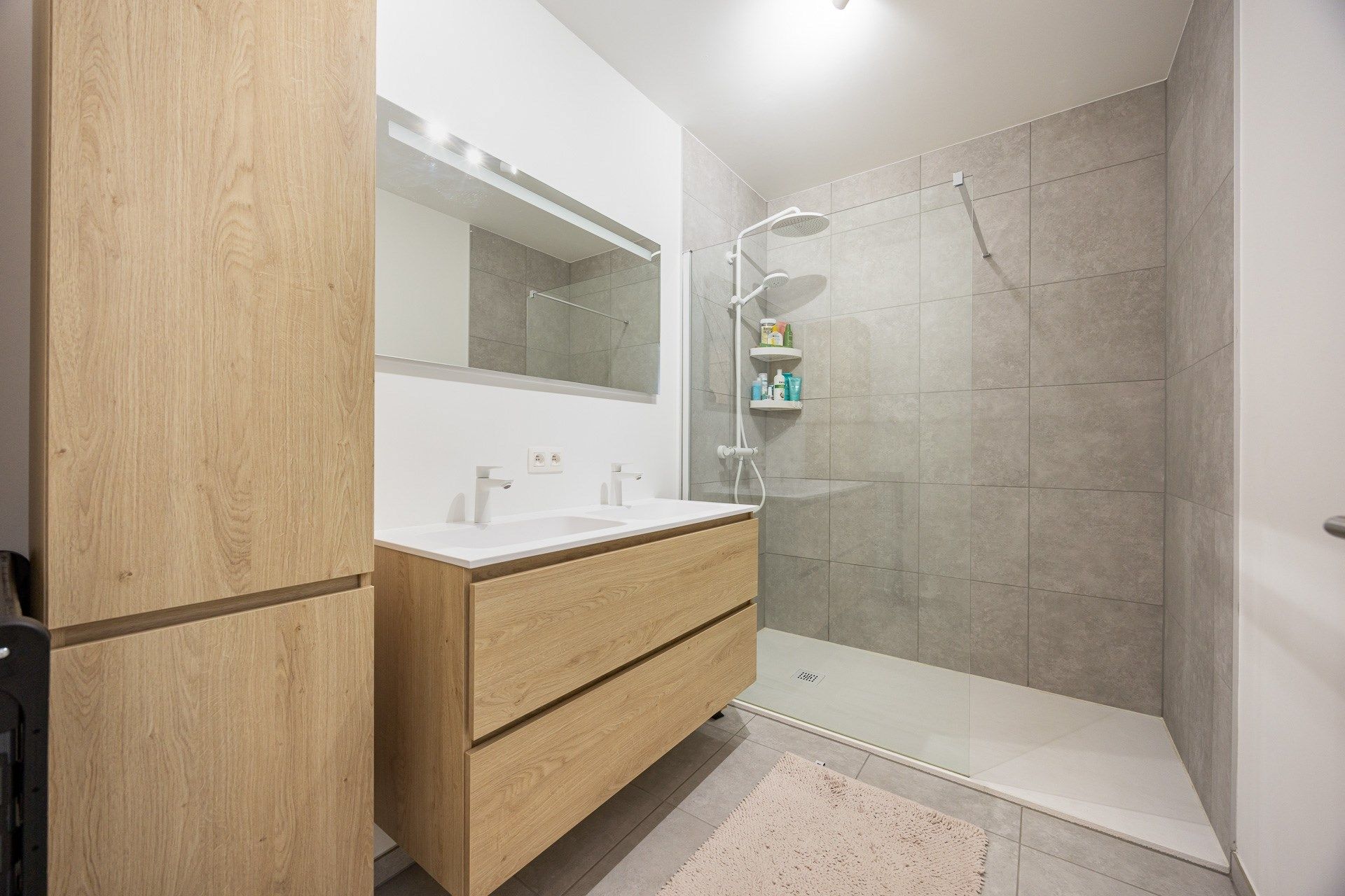 BEN-appartement (2022) met 2 slpks, terras en staanplaats foto 22