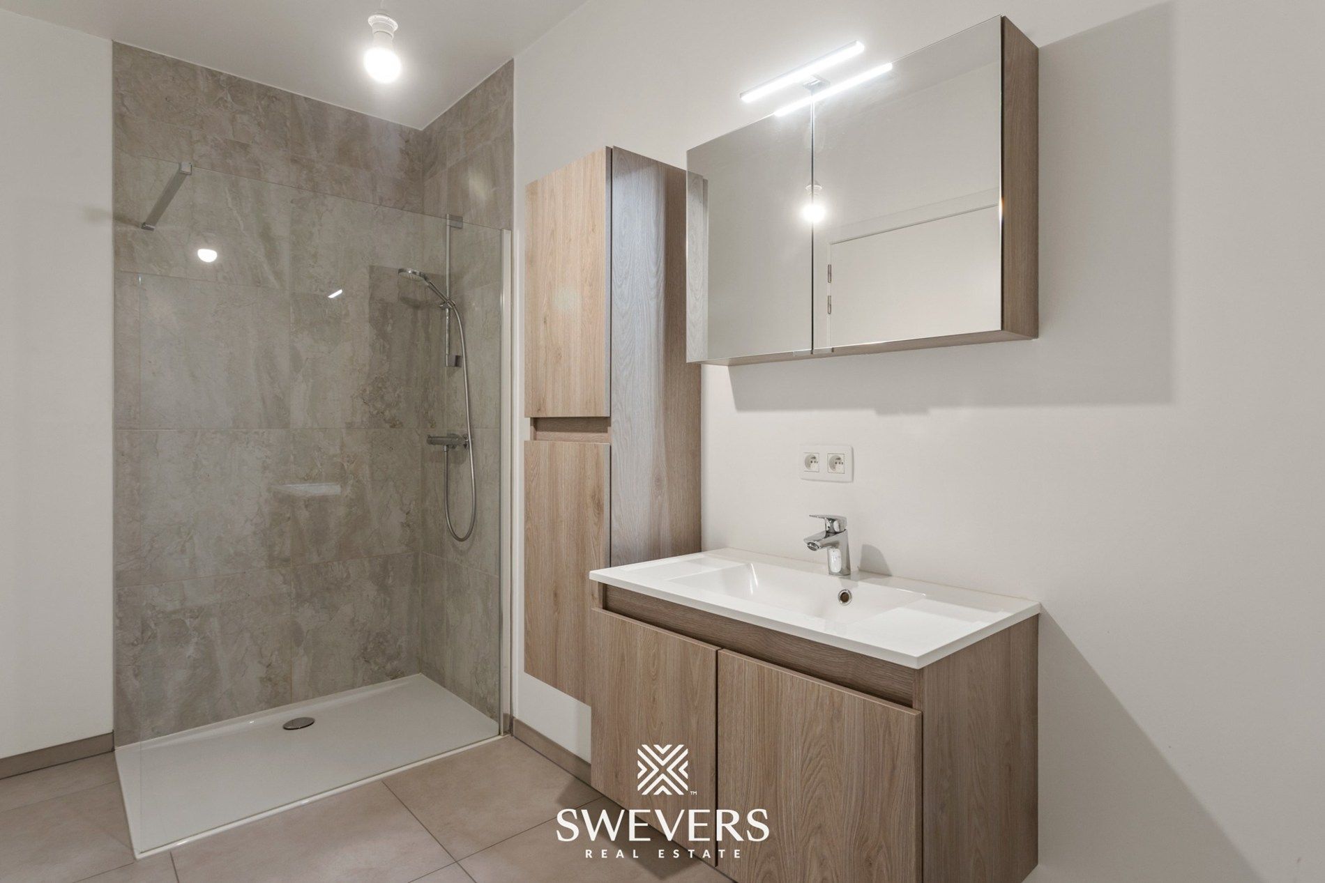 Energiezuinige duplex (154 m²) met terras en 2 badkamers foto 17